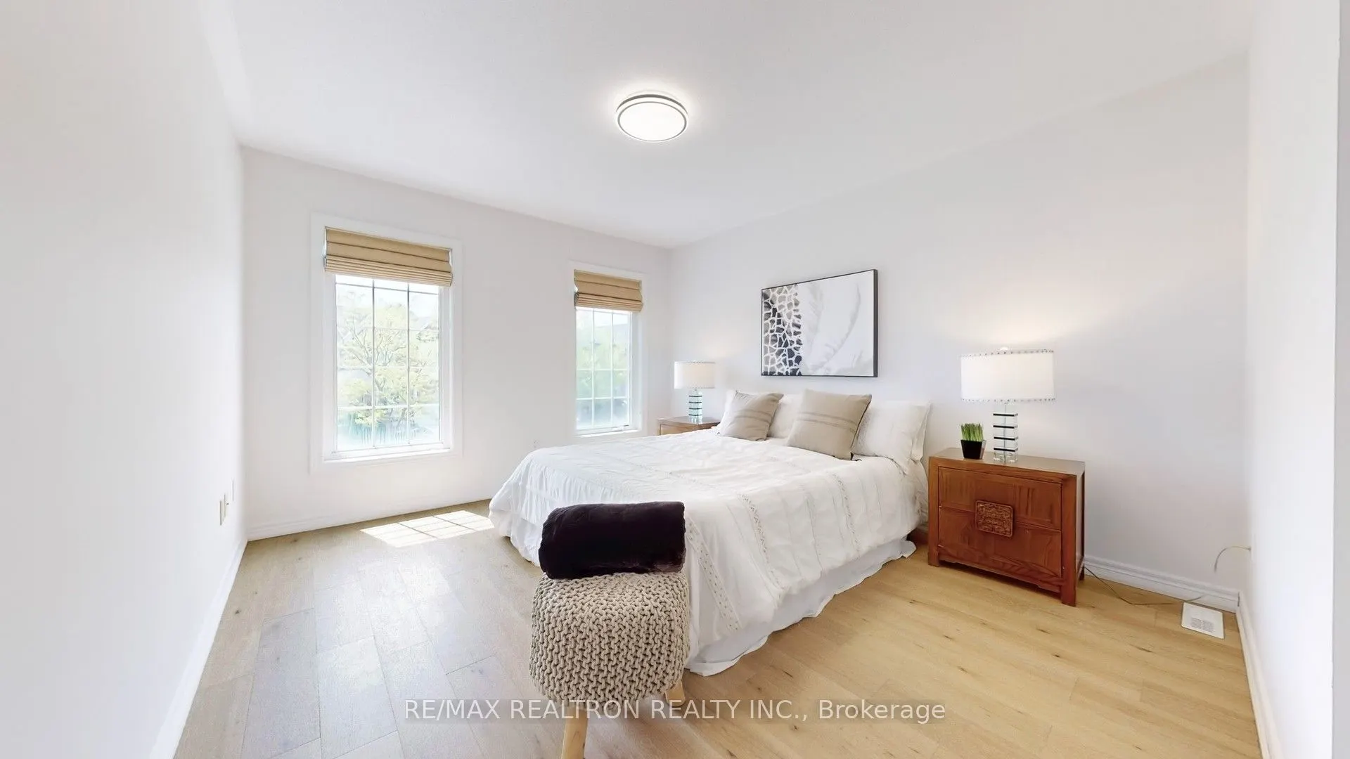 72 Sir Sanford Fleming Way