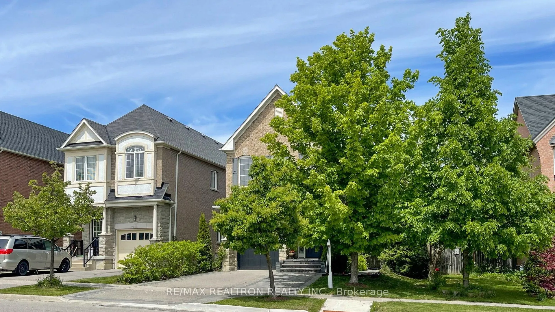72 Sir Sanford Fleming Way