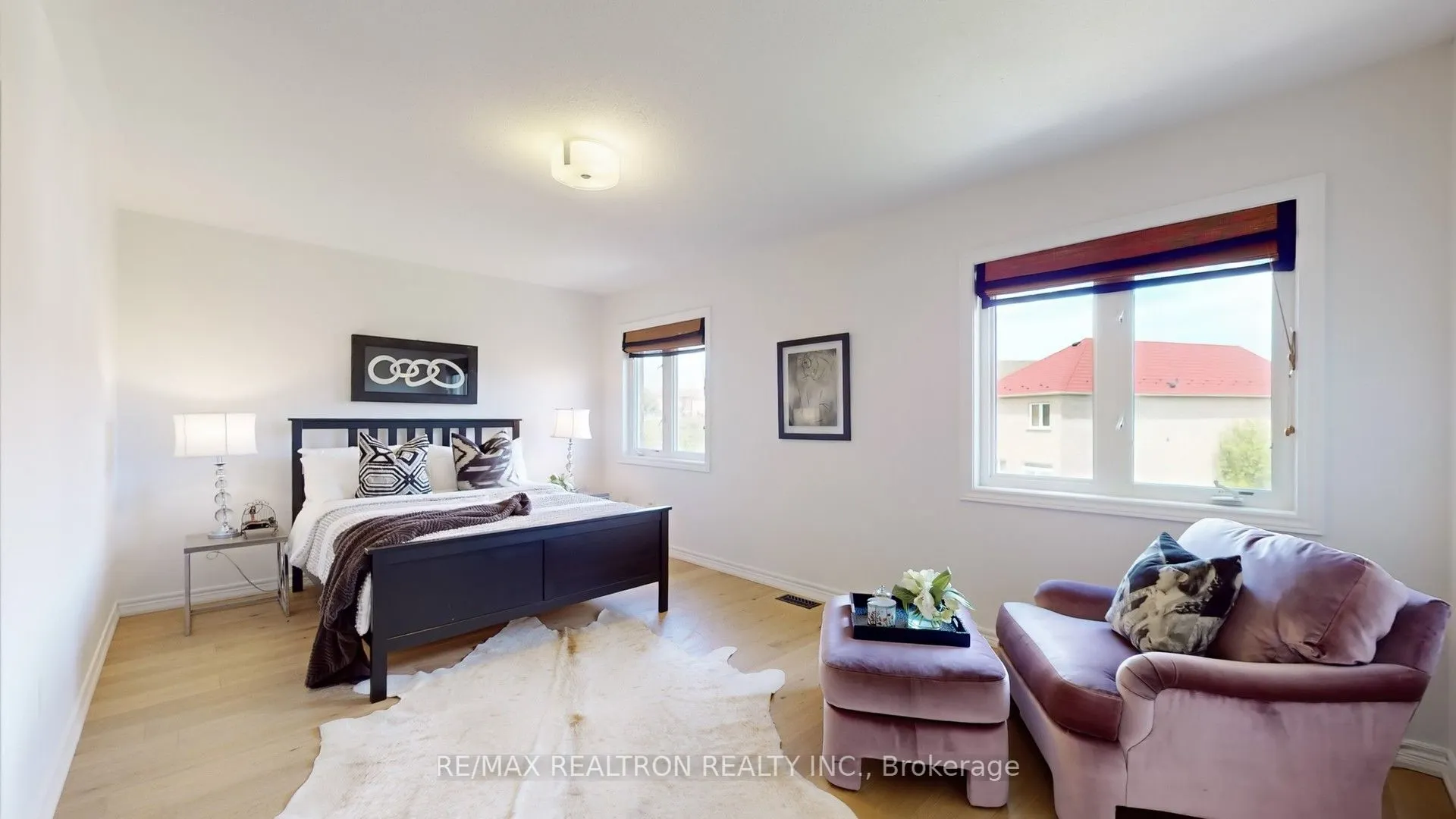 72 Sir Sanford Fleming Way