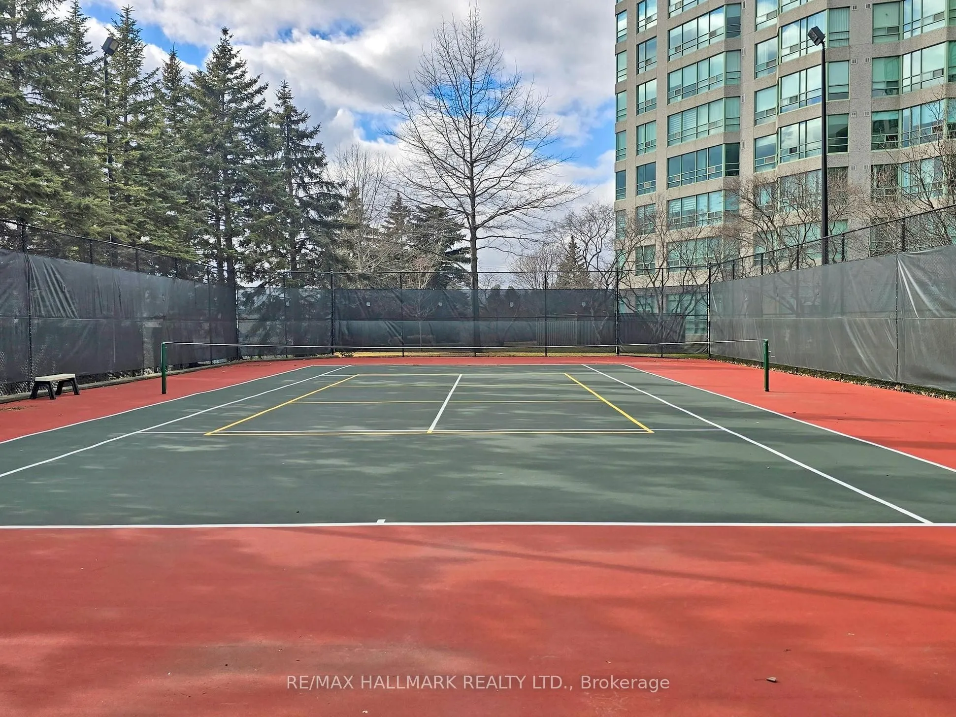 7805 Bayview Avenue, #223