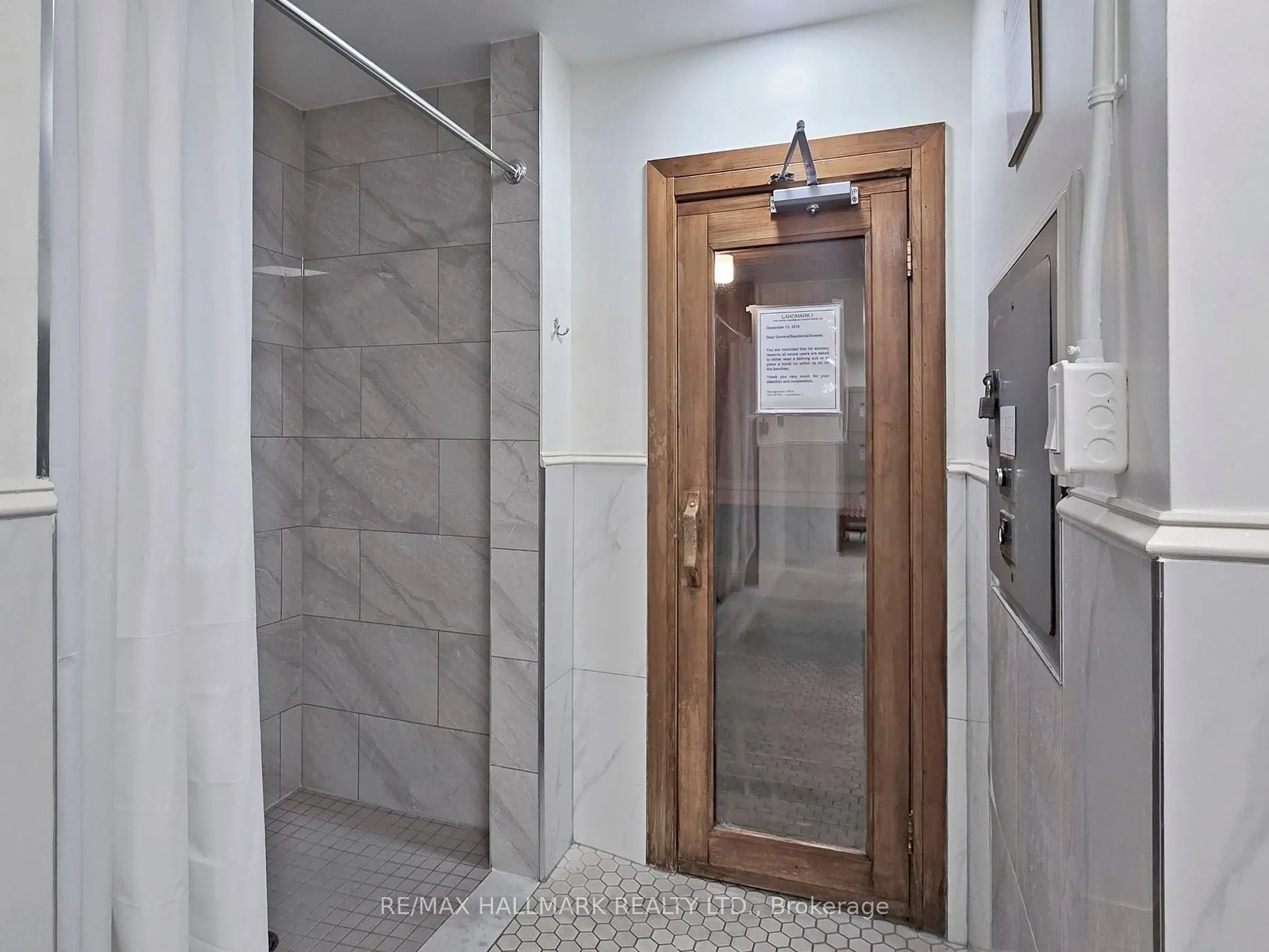7805 Bayview Avenue, #223