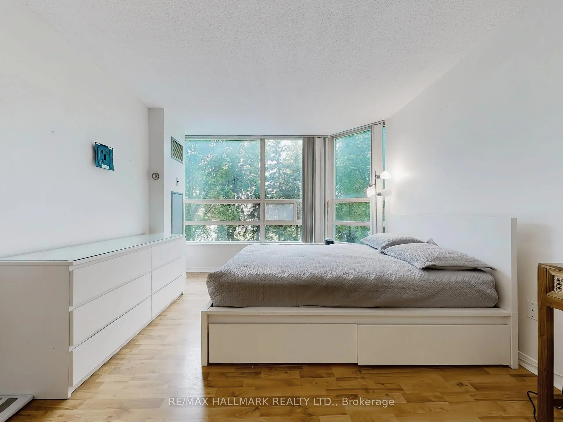 7805 Bayview Avenue, #223
