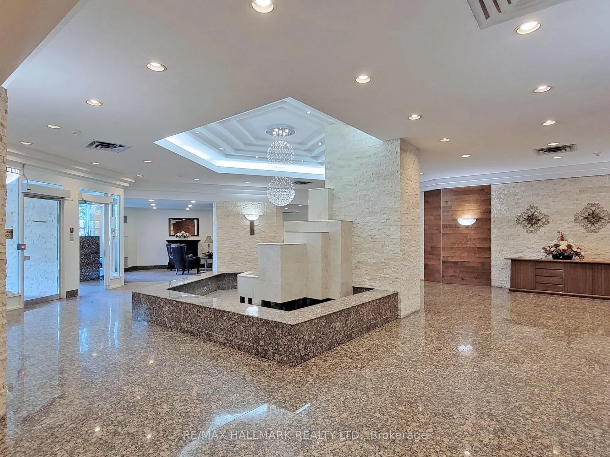 7805 Bayview Avenue, #223