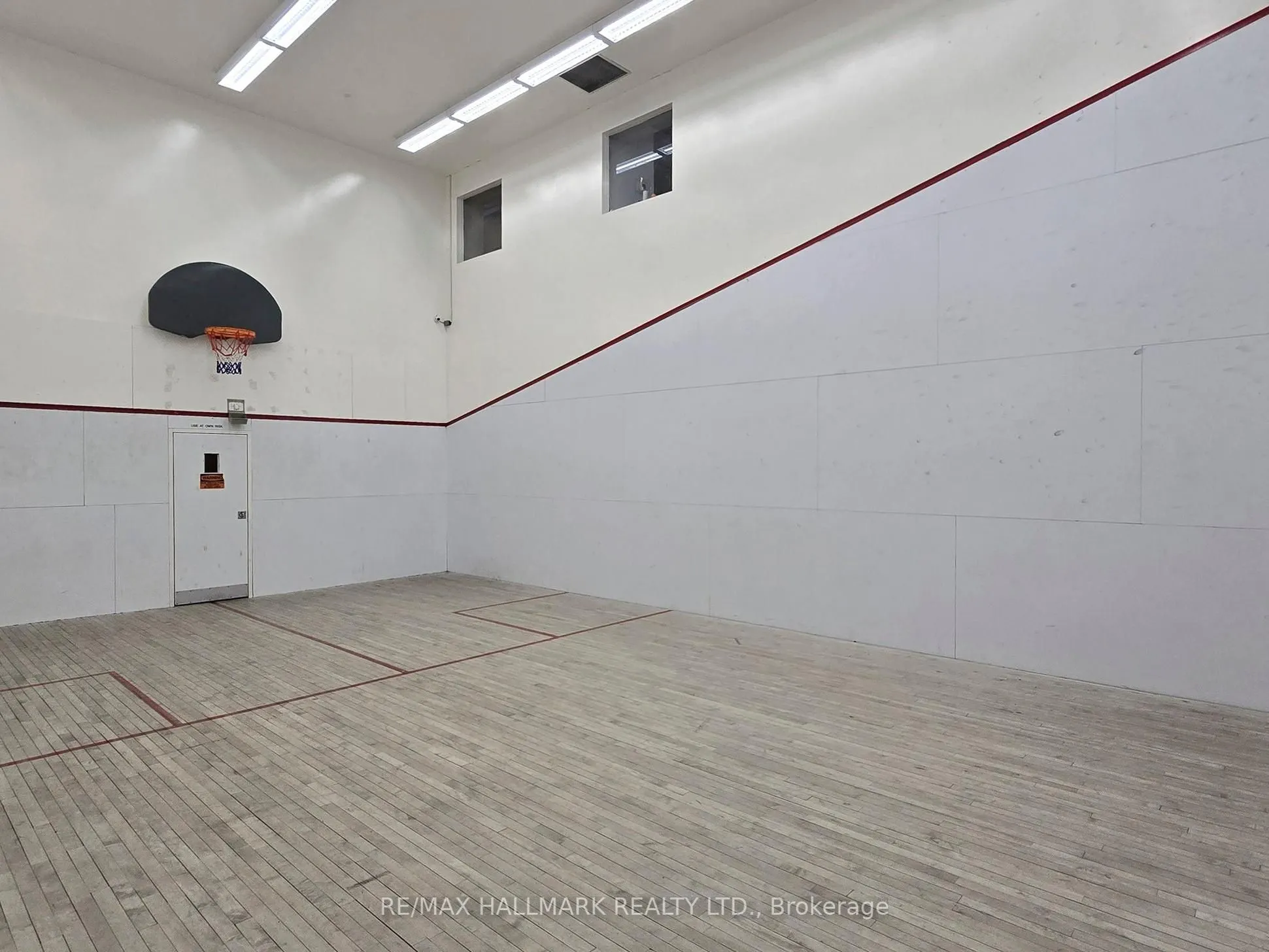 7805 Bayview Avenue, #223