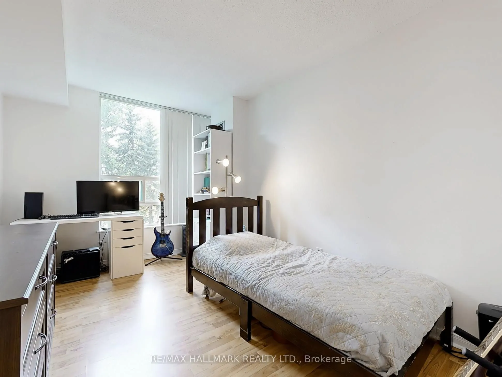 7805 Bayview Avenue, #223