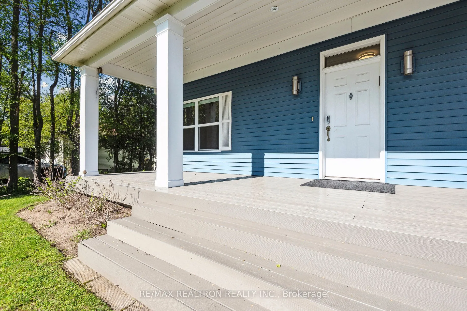 1231 Temple Avenue