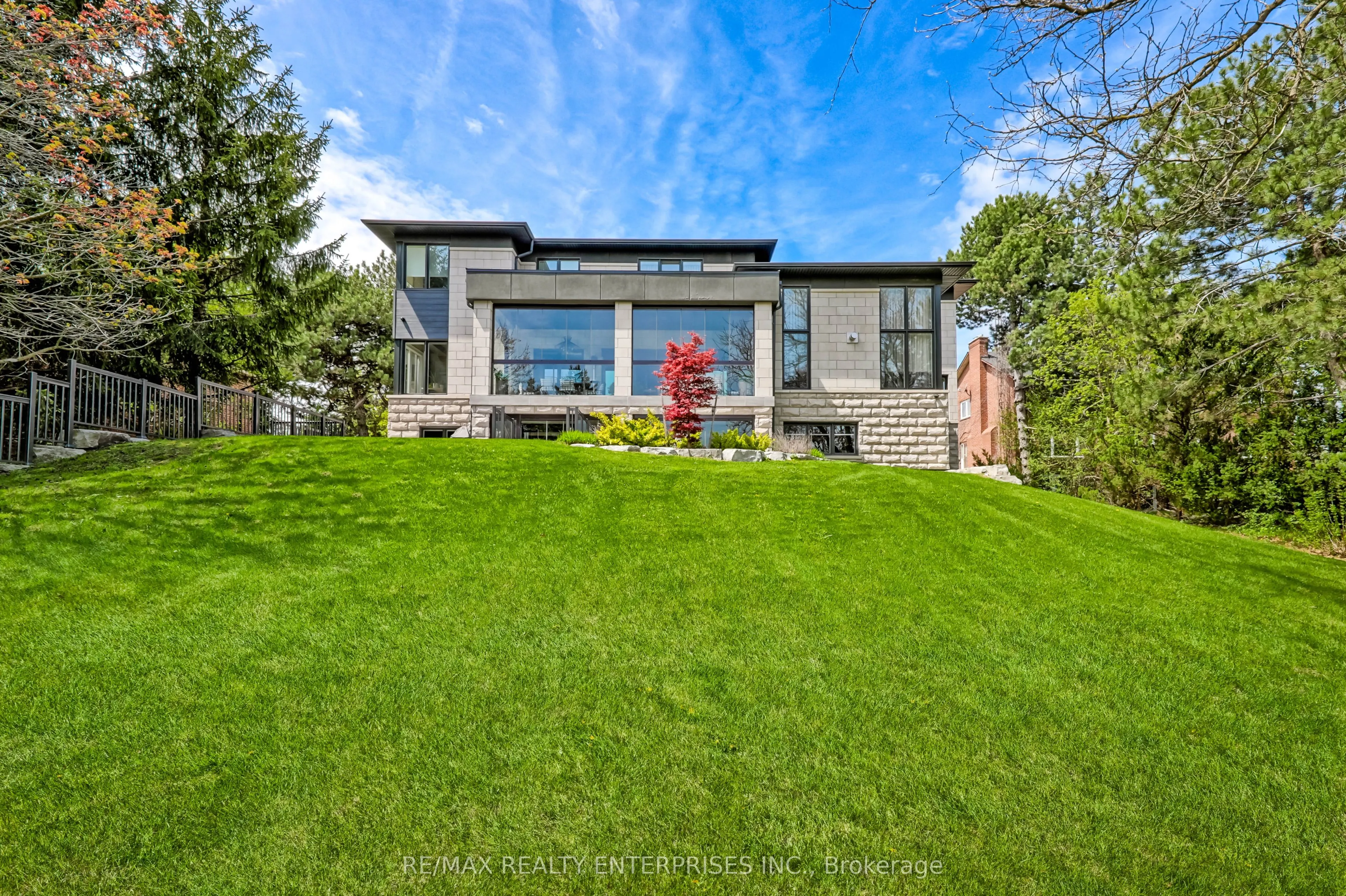 500 Warren Road