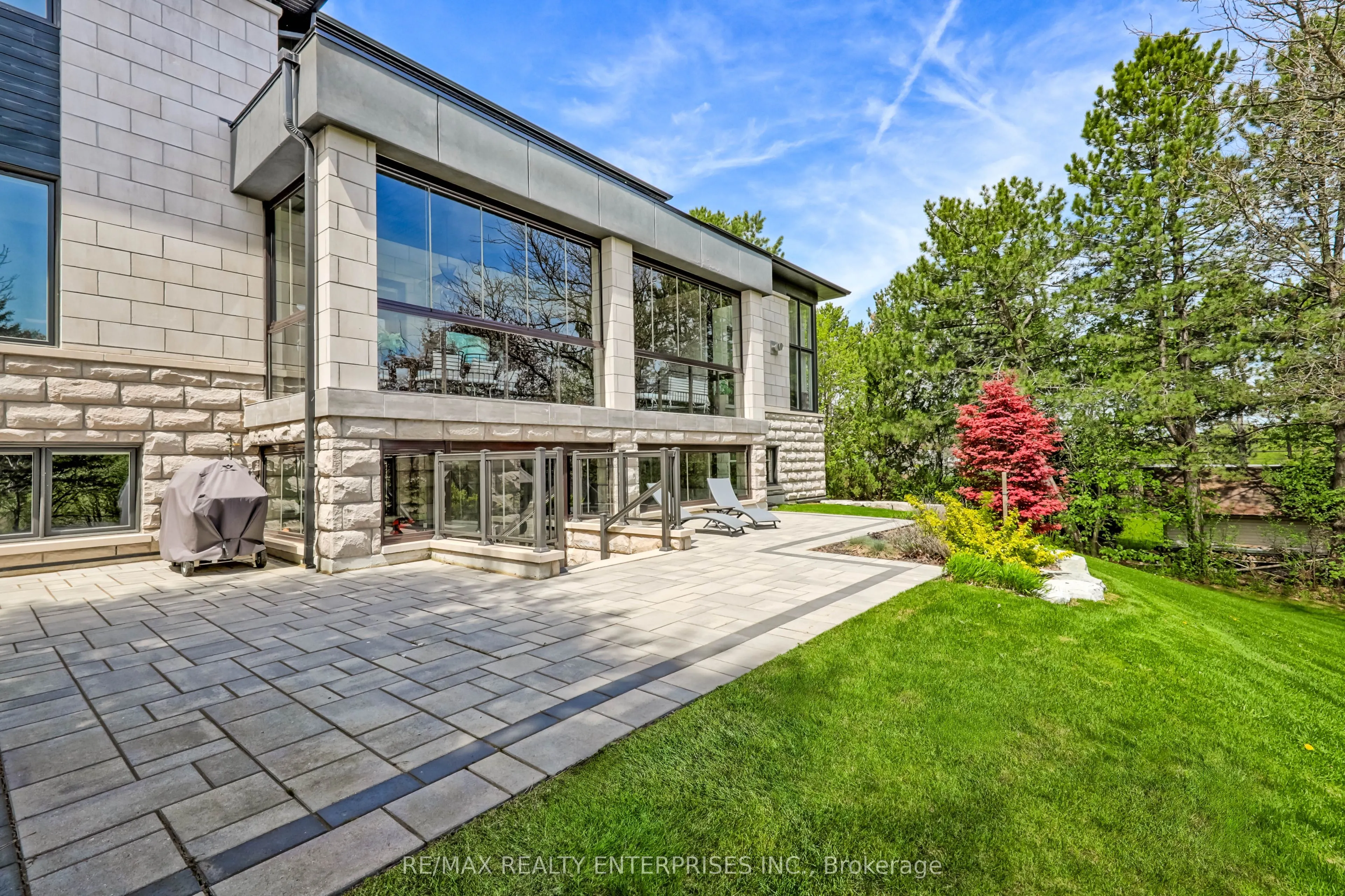 500 Warren Road