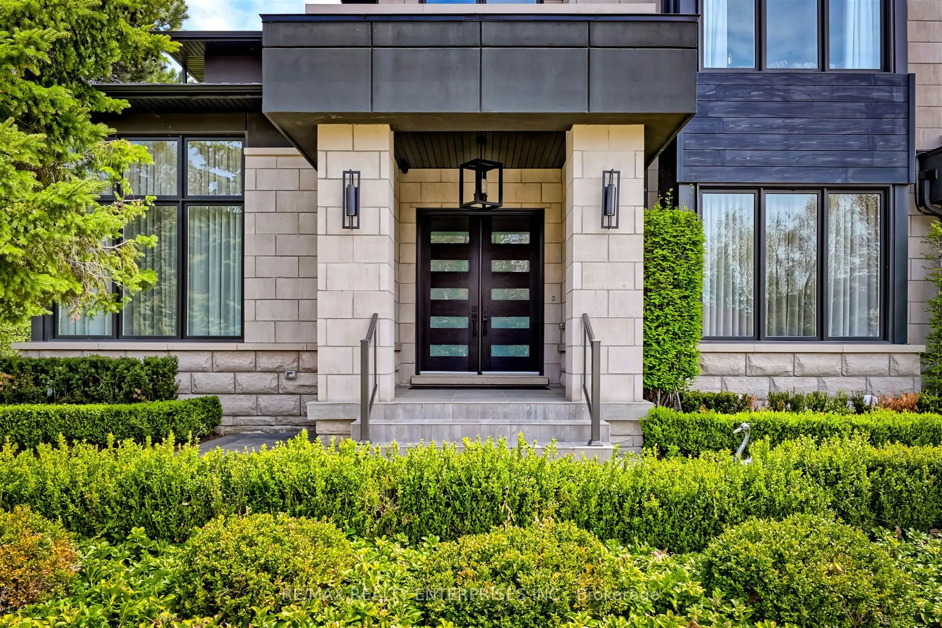 500 Warren Road