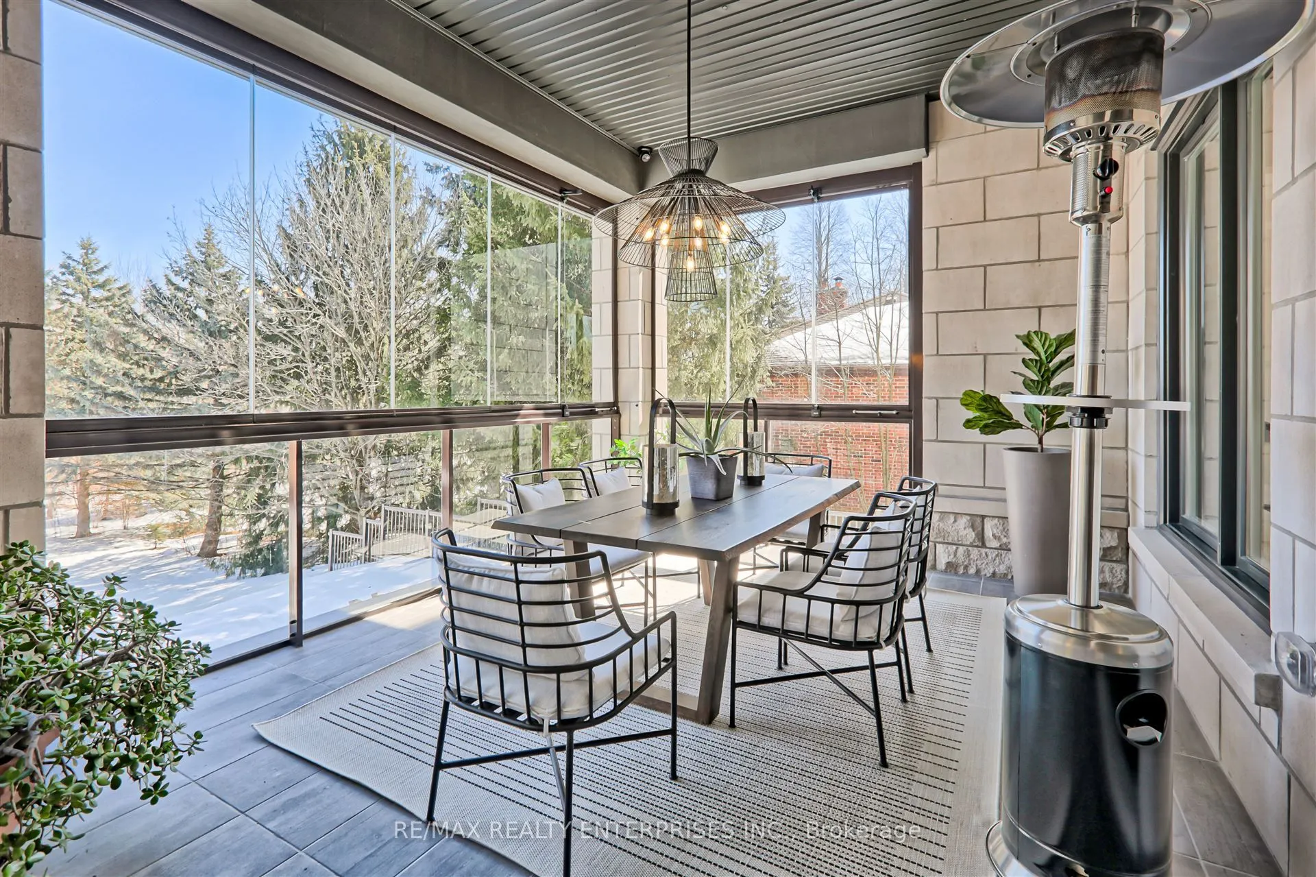 500 Warren Road