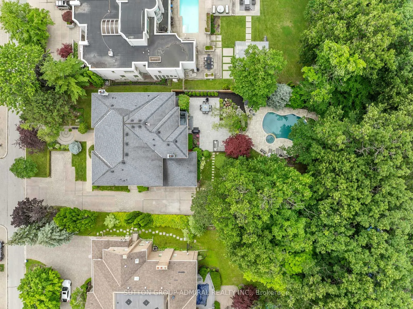 50 Renaissance Court