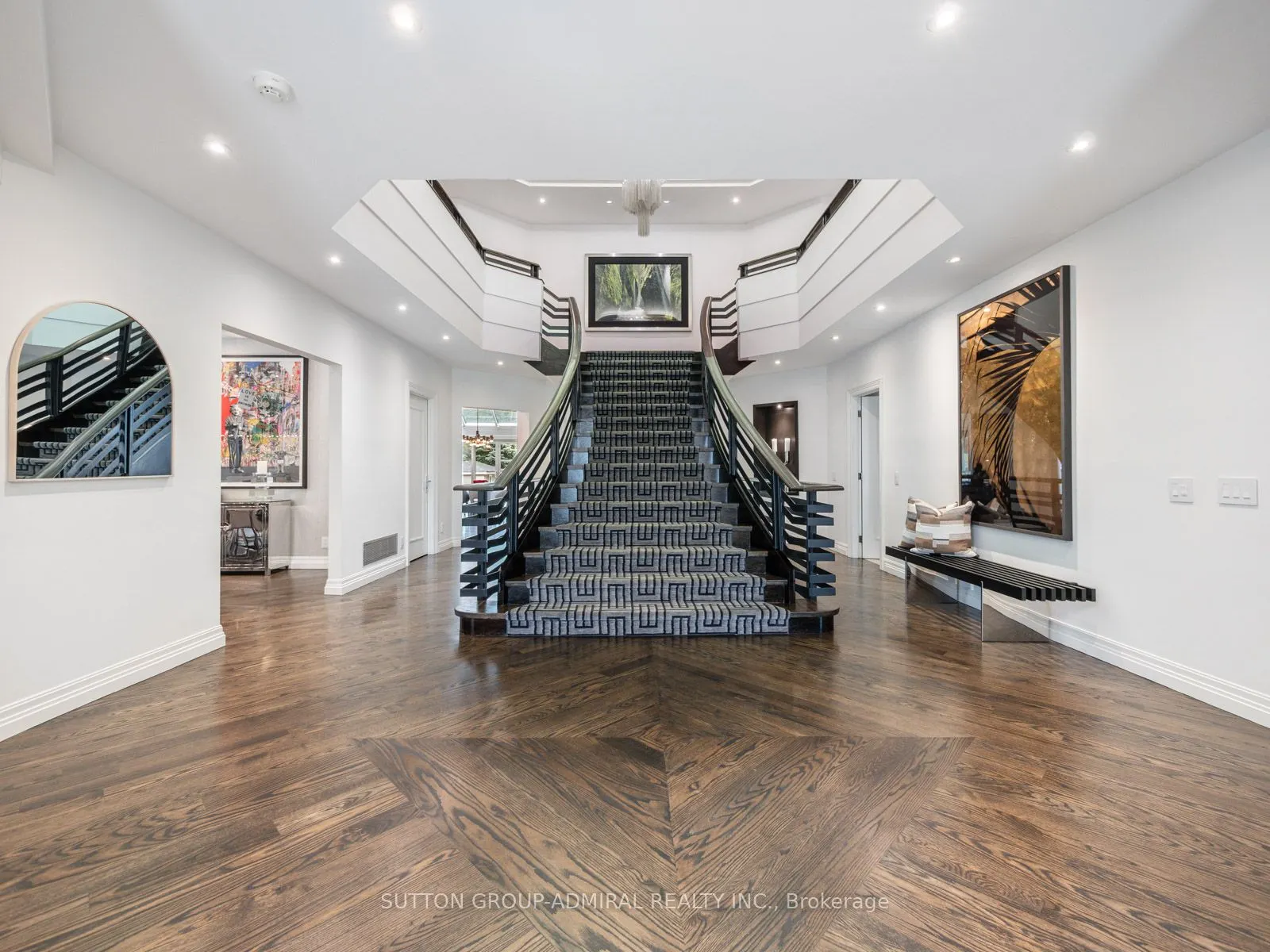 50 Renaissance Court