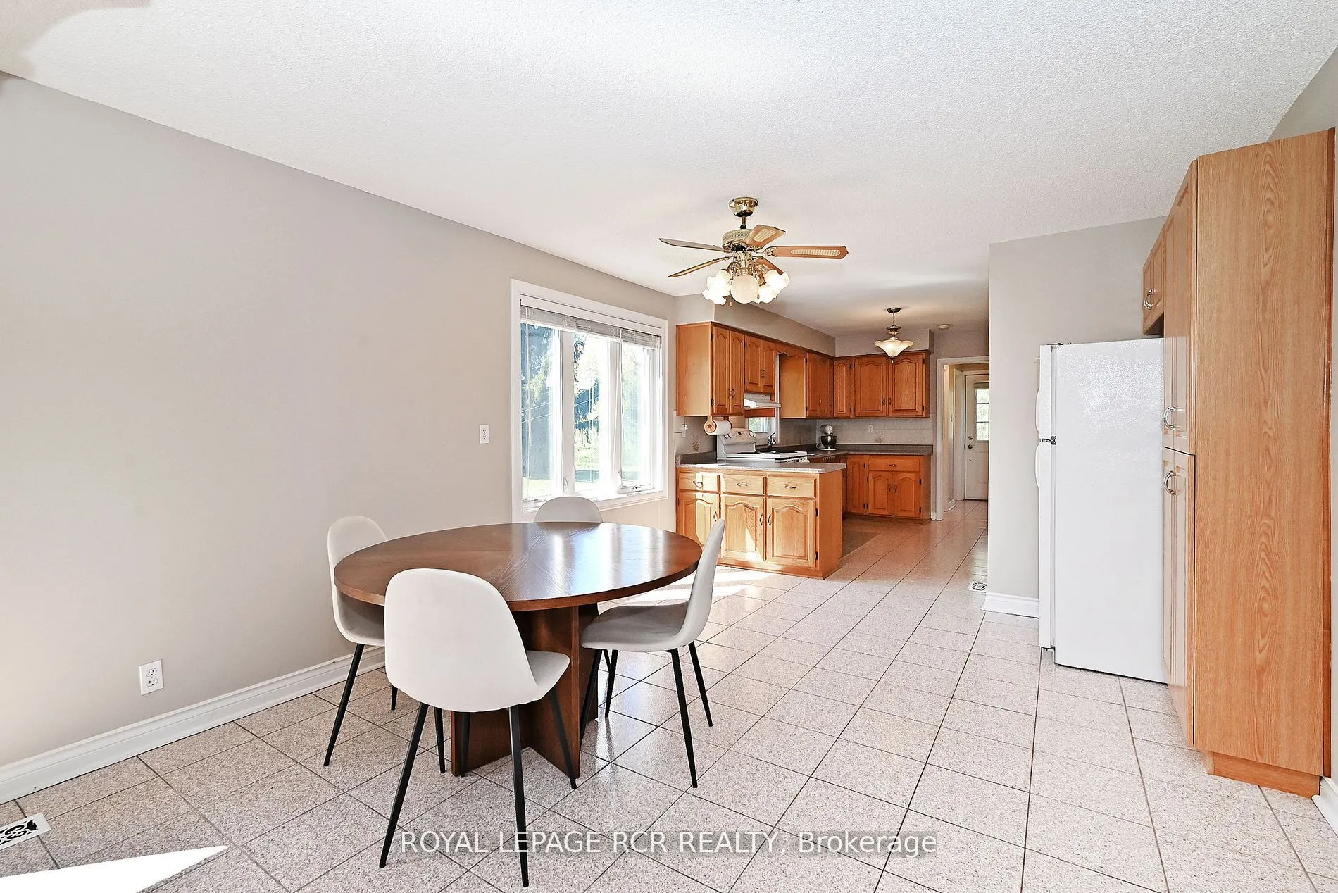 6215 17th Side Road