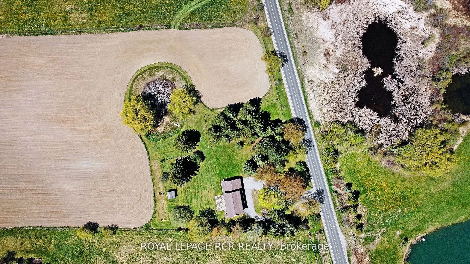 6215 17th Side Road