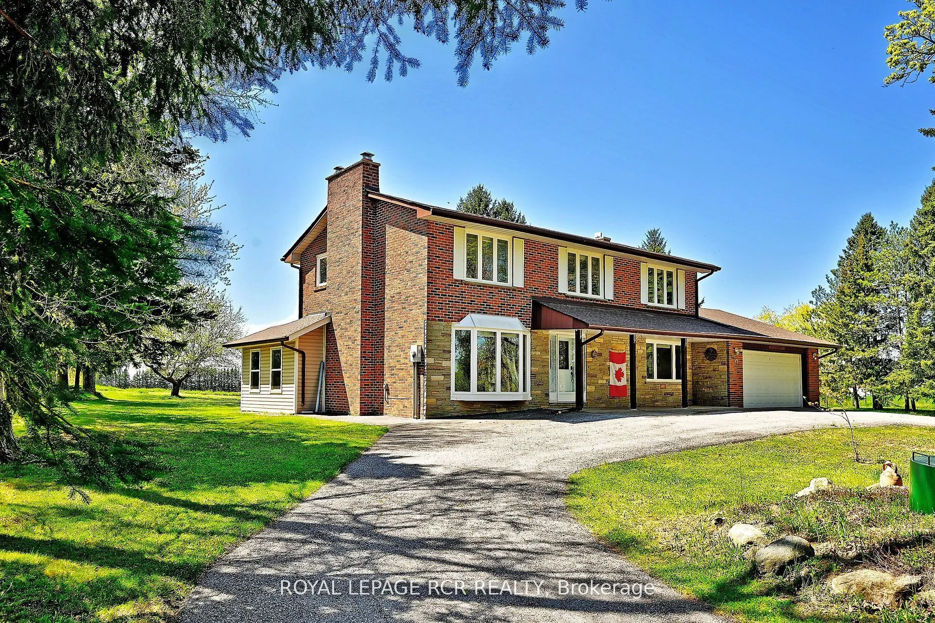 6215 17th Side Road
