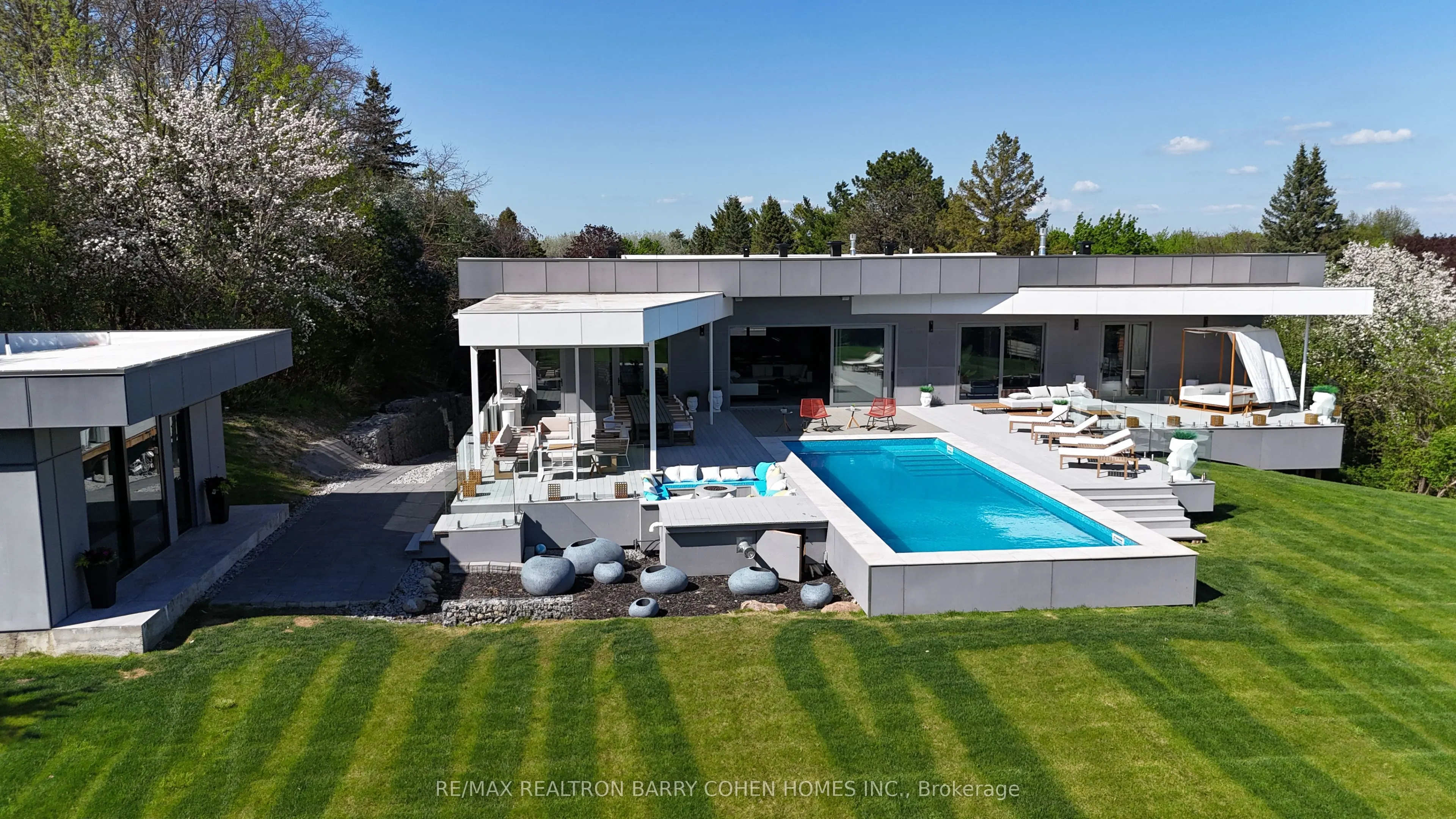 23 Hunters Glen Road