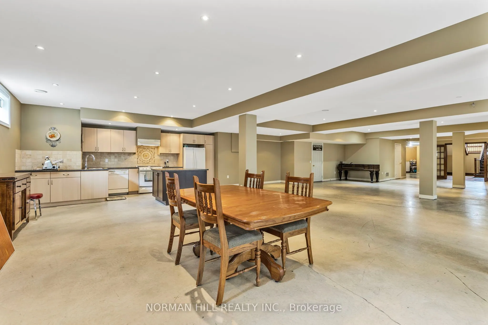 16415 7th Concession Road