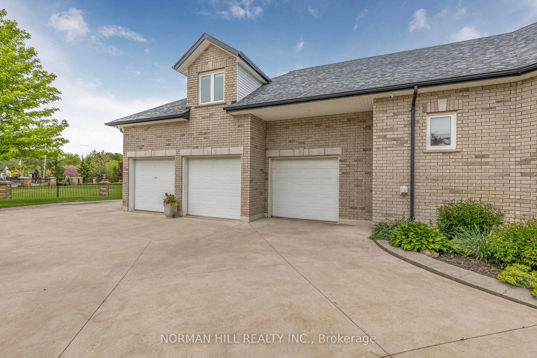 16415 7th Concession Road