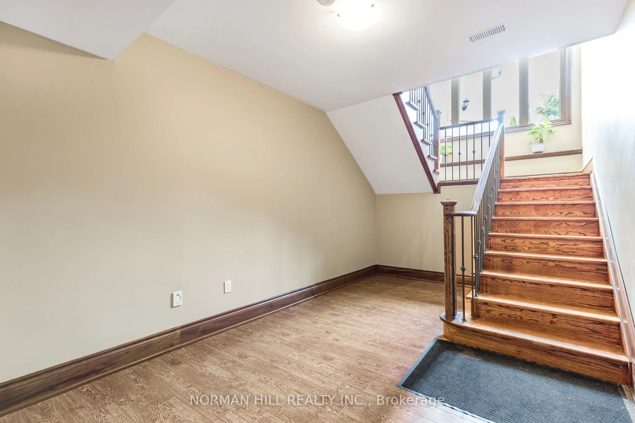 16415 7th Concession Road