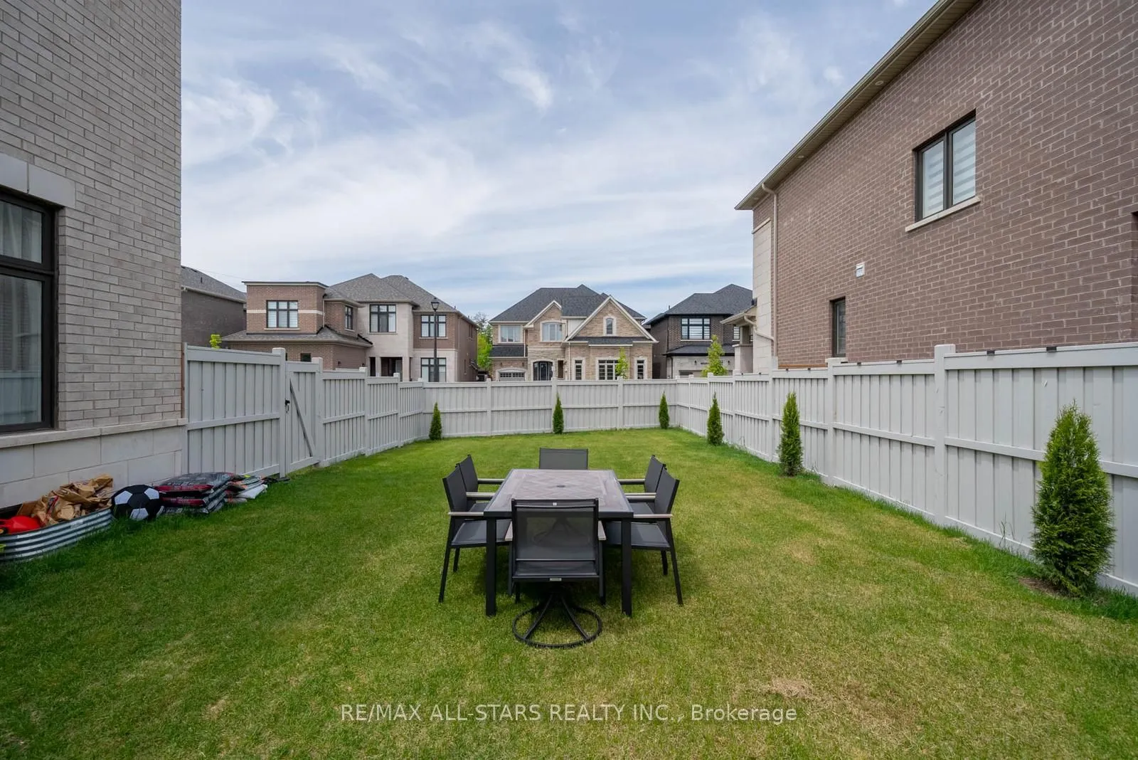7 Ballanview Court