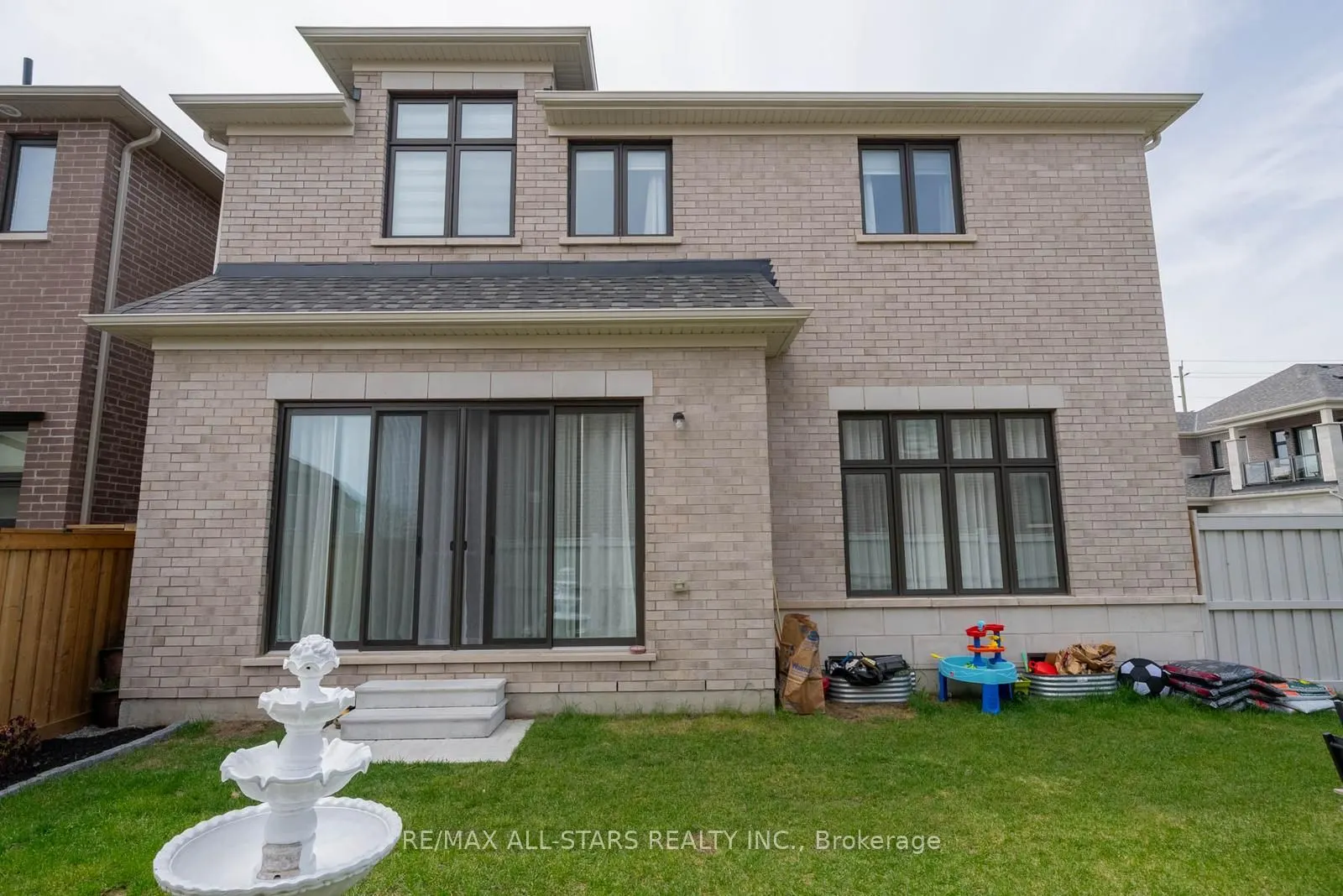 7 Ballanview Court