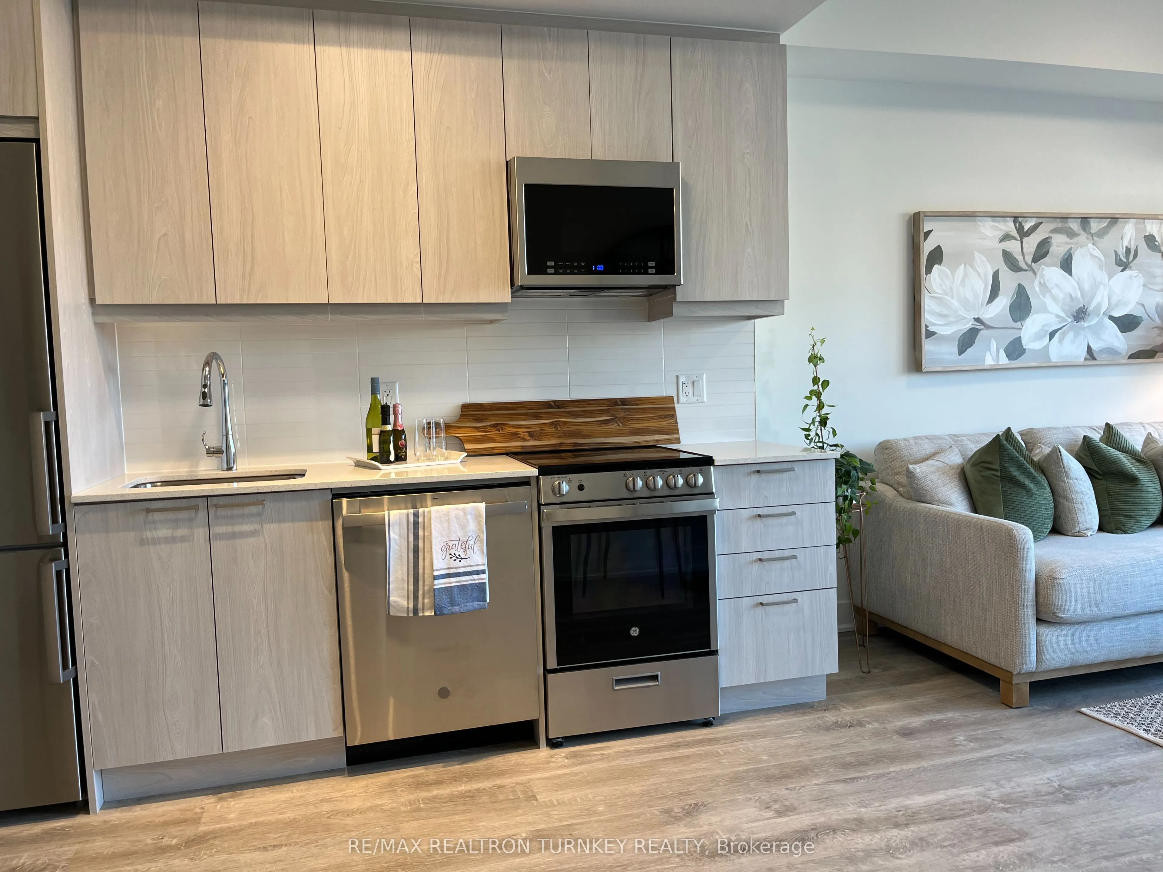 185 Deerfield Road, #018