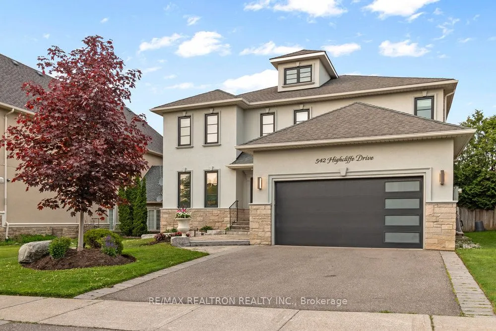 542 HIGHCLIFFE Drive
