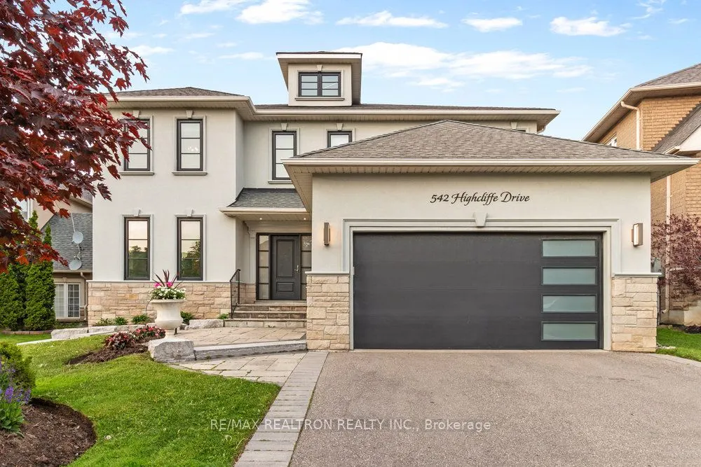 542 HIGHCLIFFE Drive