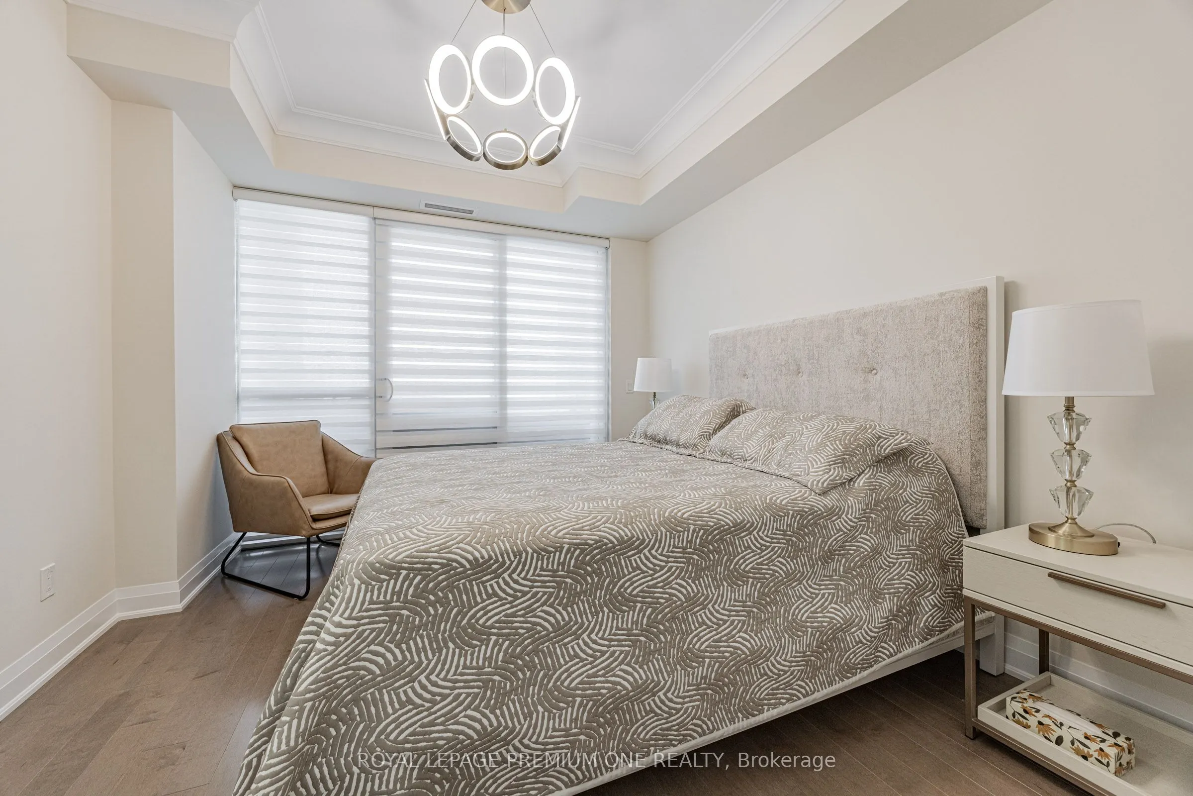 9085 Jane Street, #310