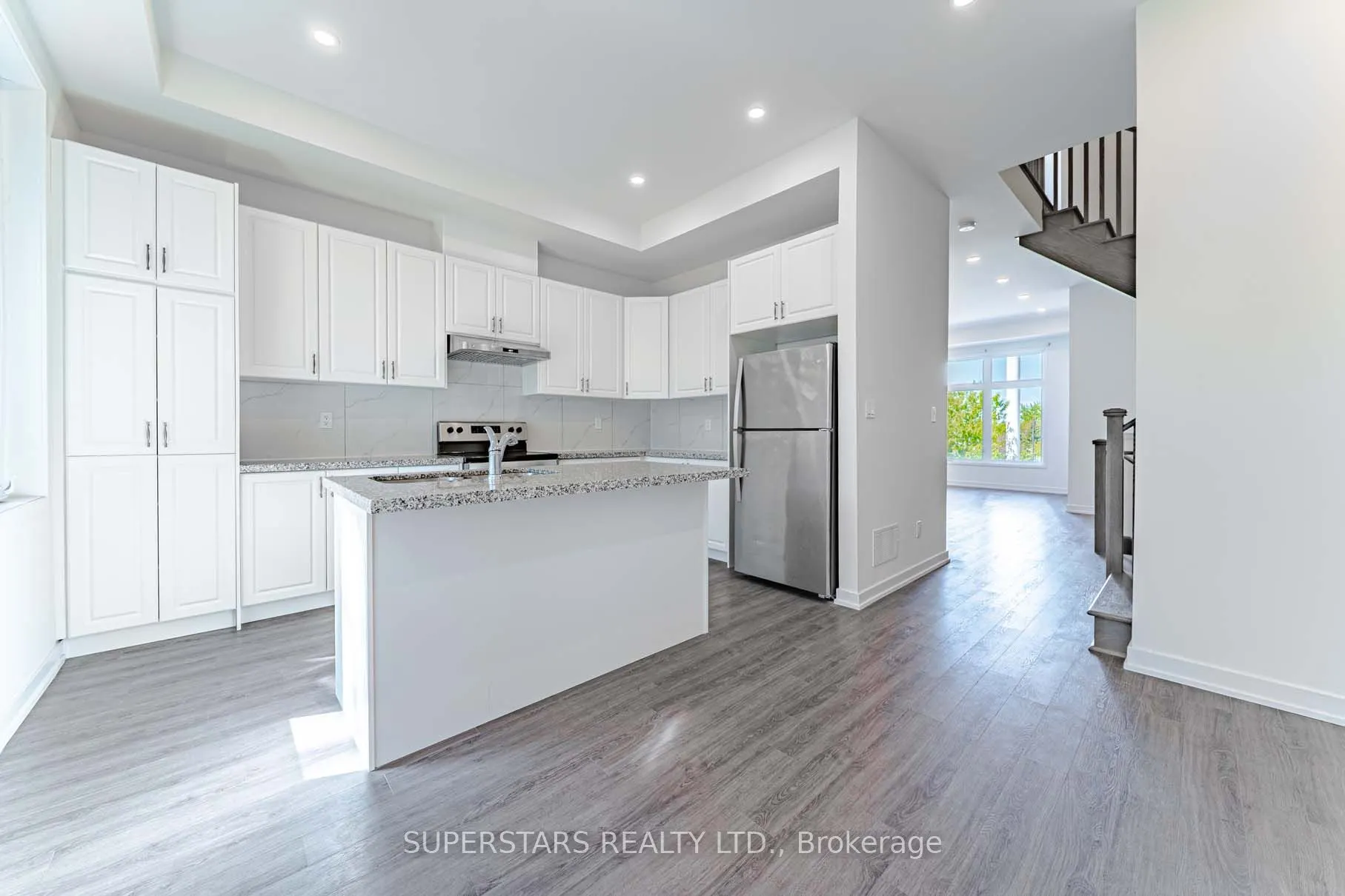 21 Armillo Place