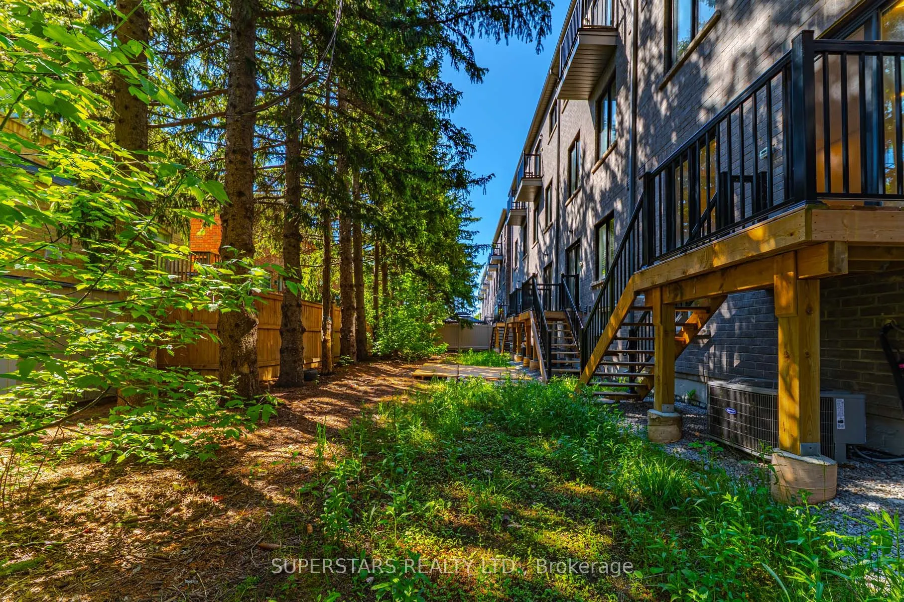 21 Armillo Place