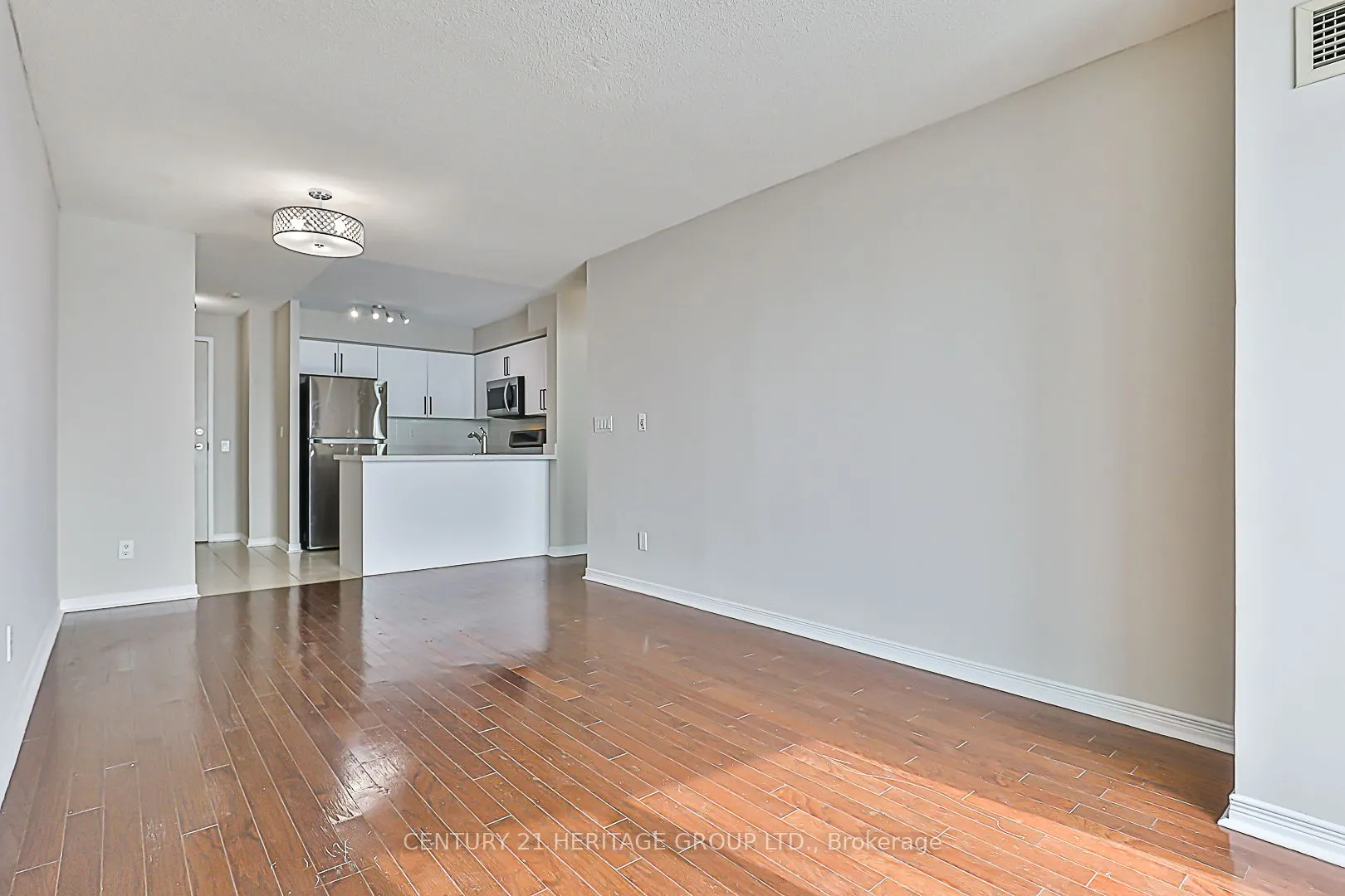 23 Oneida Crescent, #1207