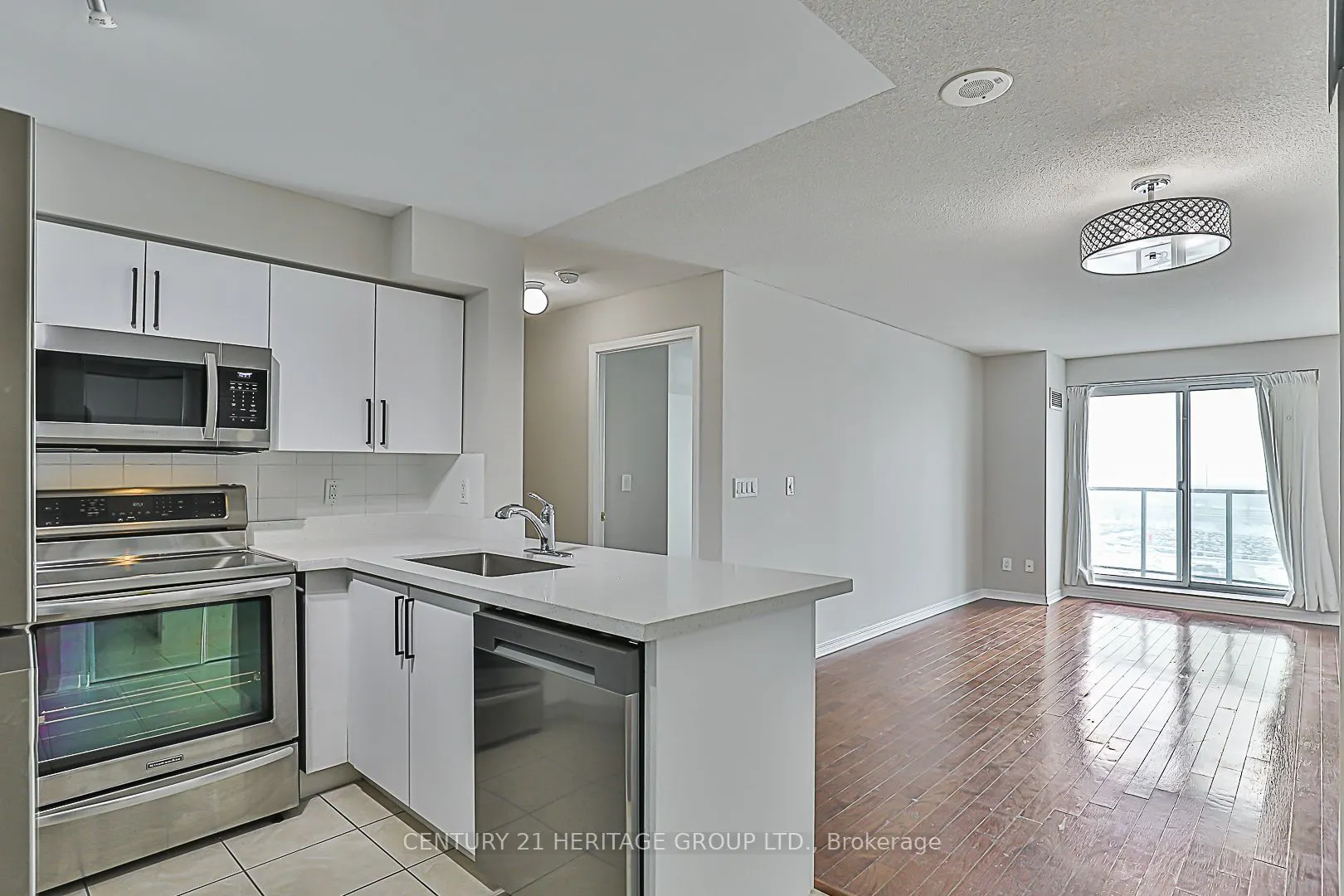 23 Oneida Crescent, #1207