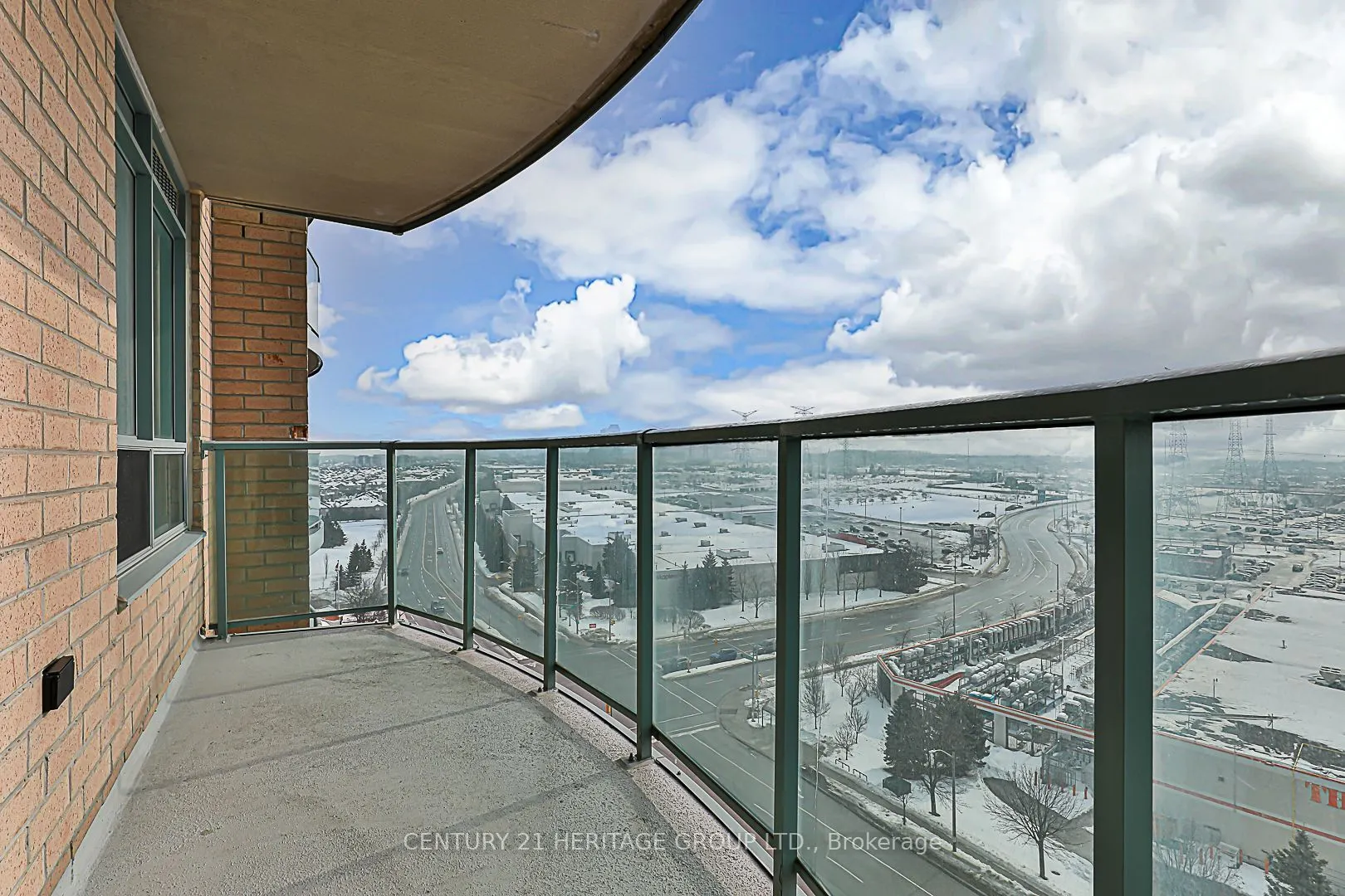23 Oneida Crescent, #1207
