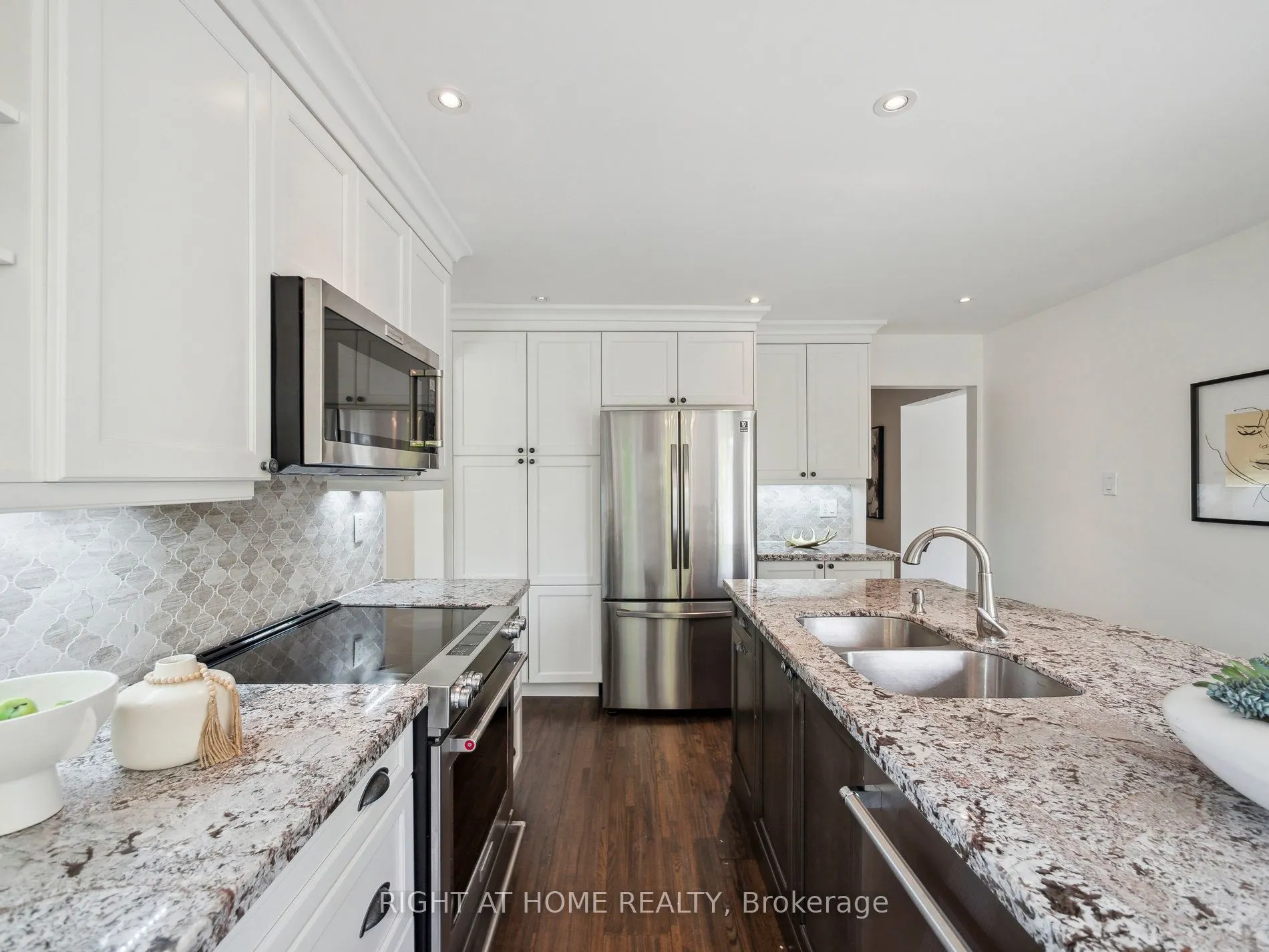 71 Golf Links Drive