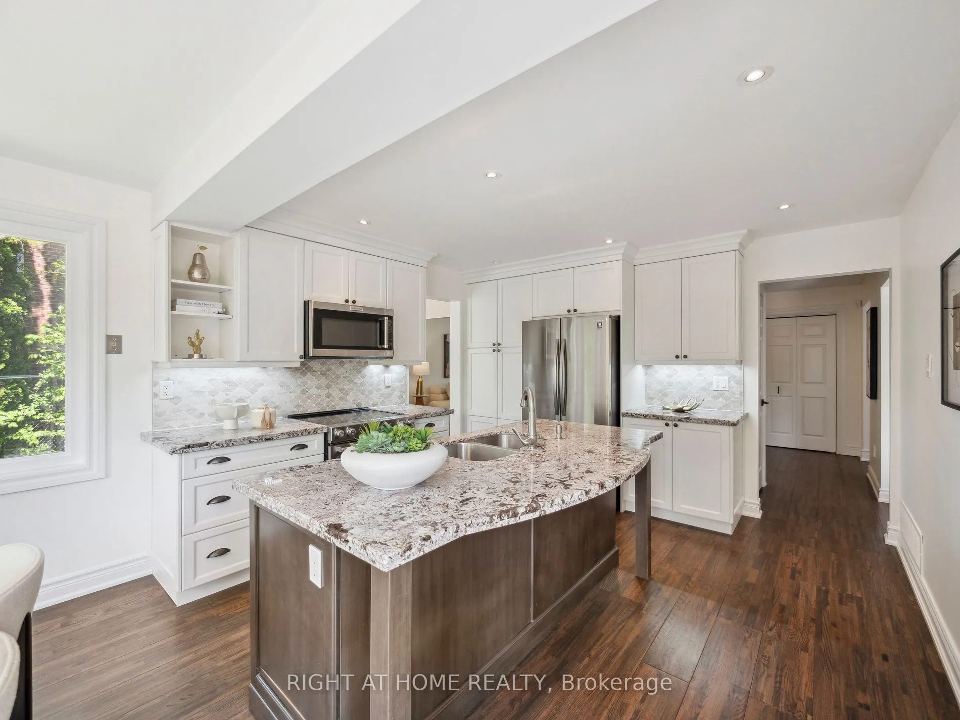 71 Golf Links Drive