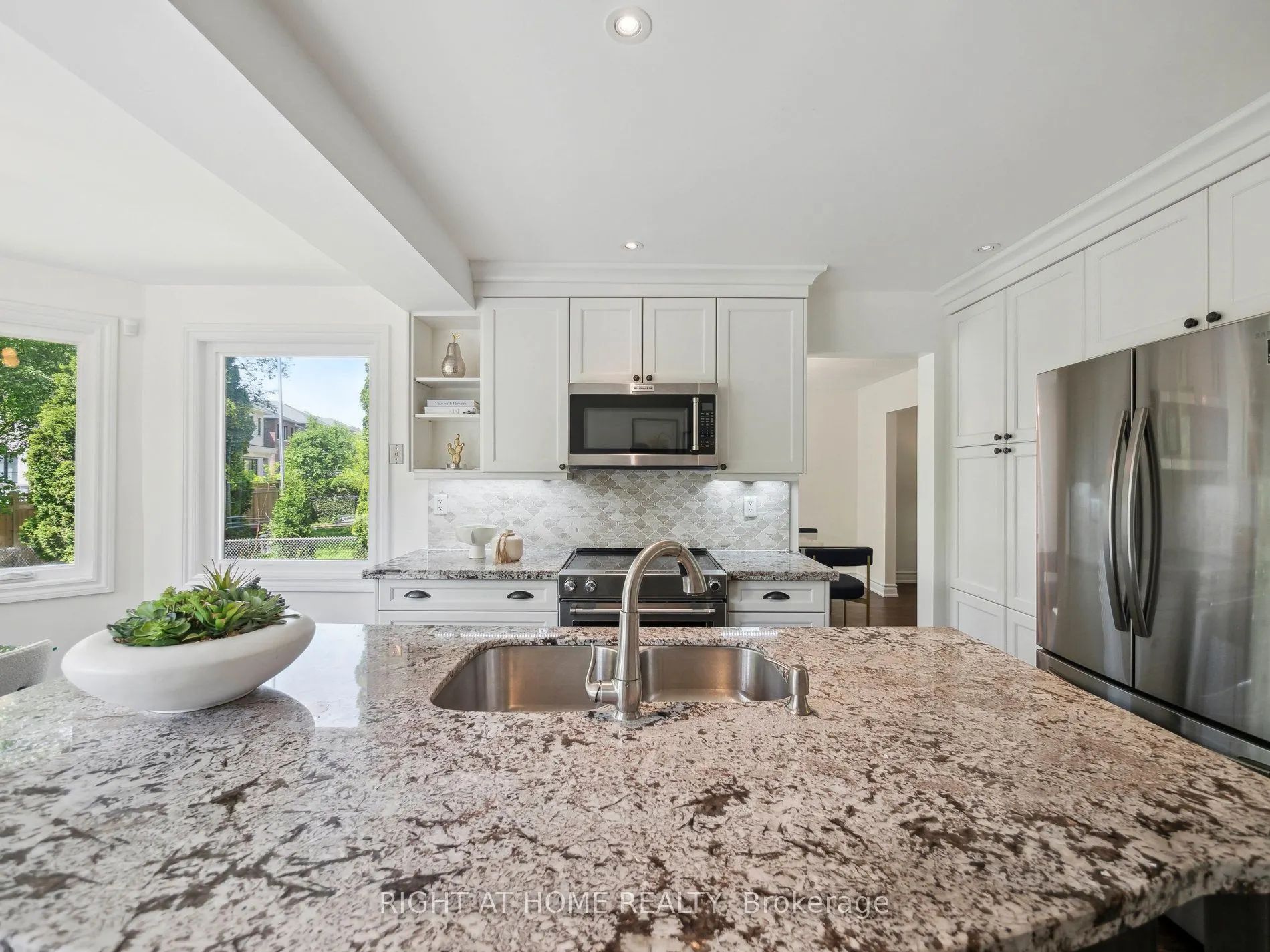 71 Golf Links Drive