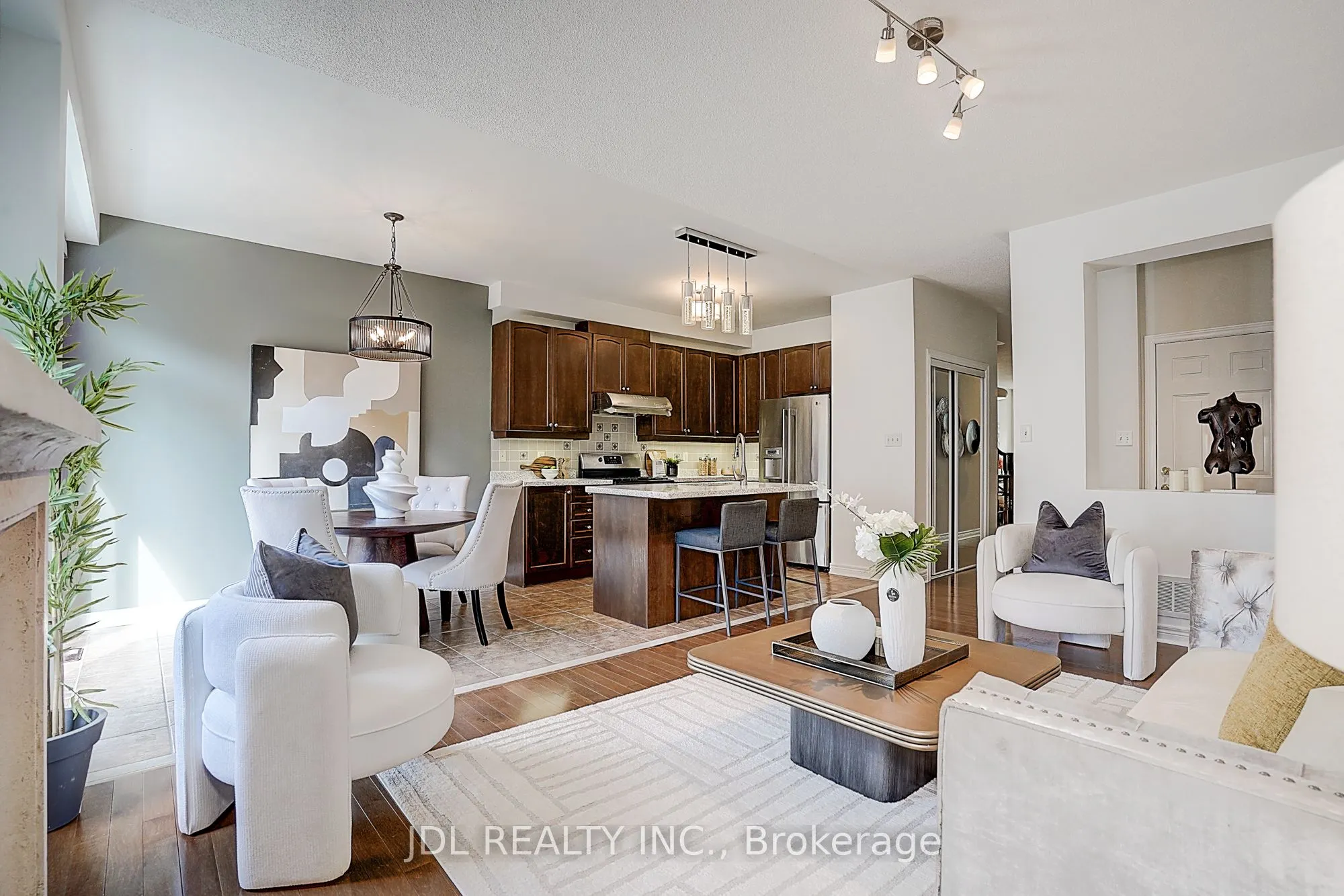 64 Pillar Rock Crescent
