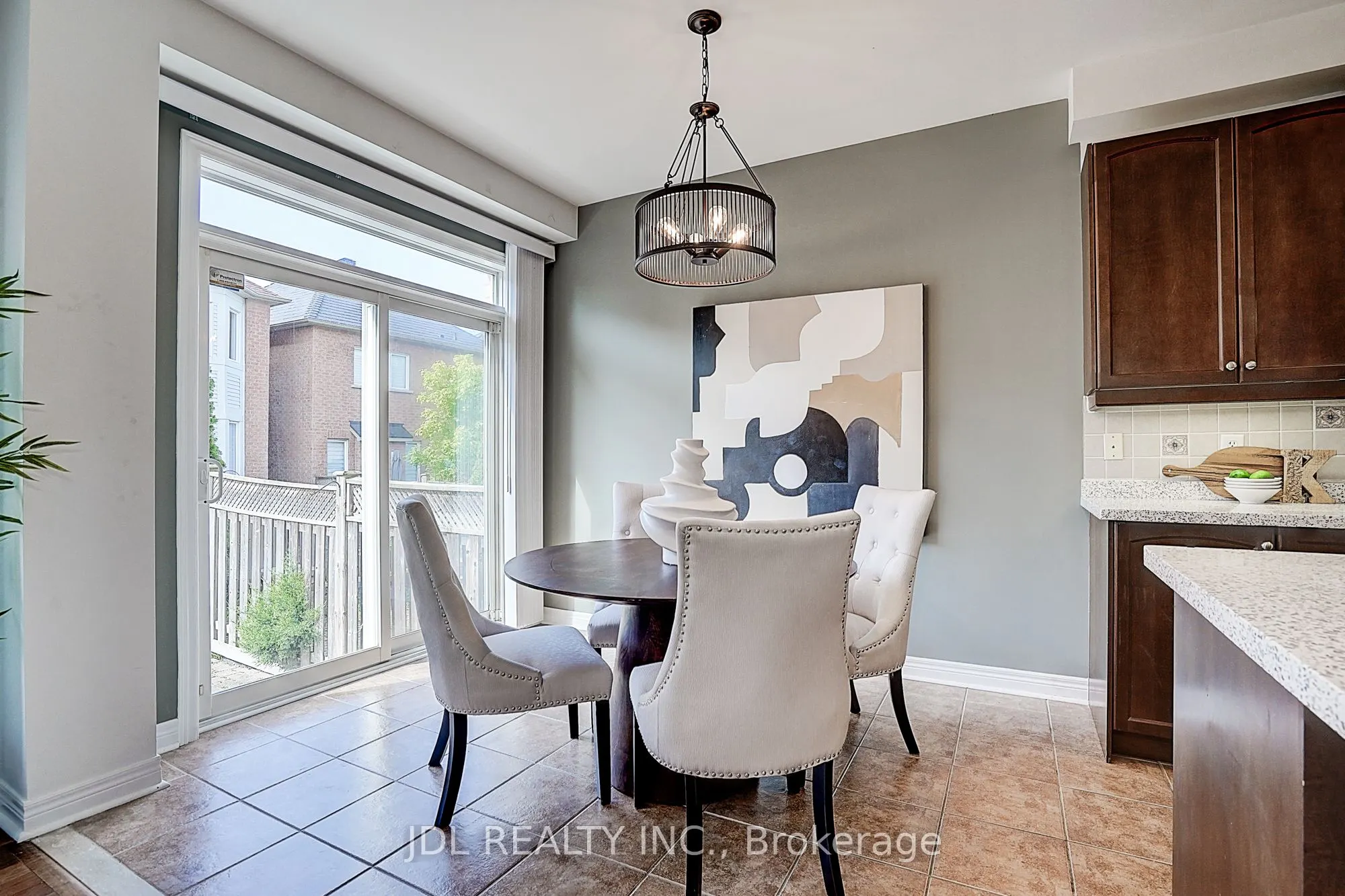 64 Pillar Rock Crescent