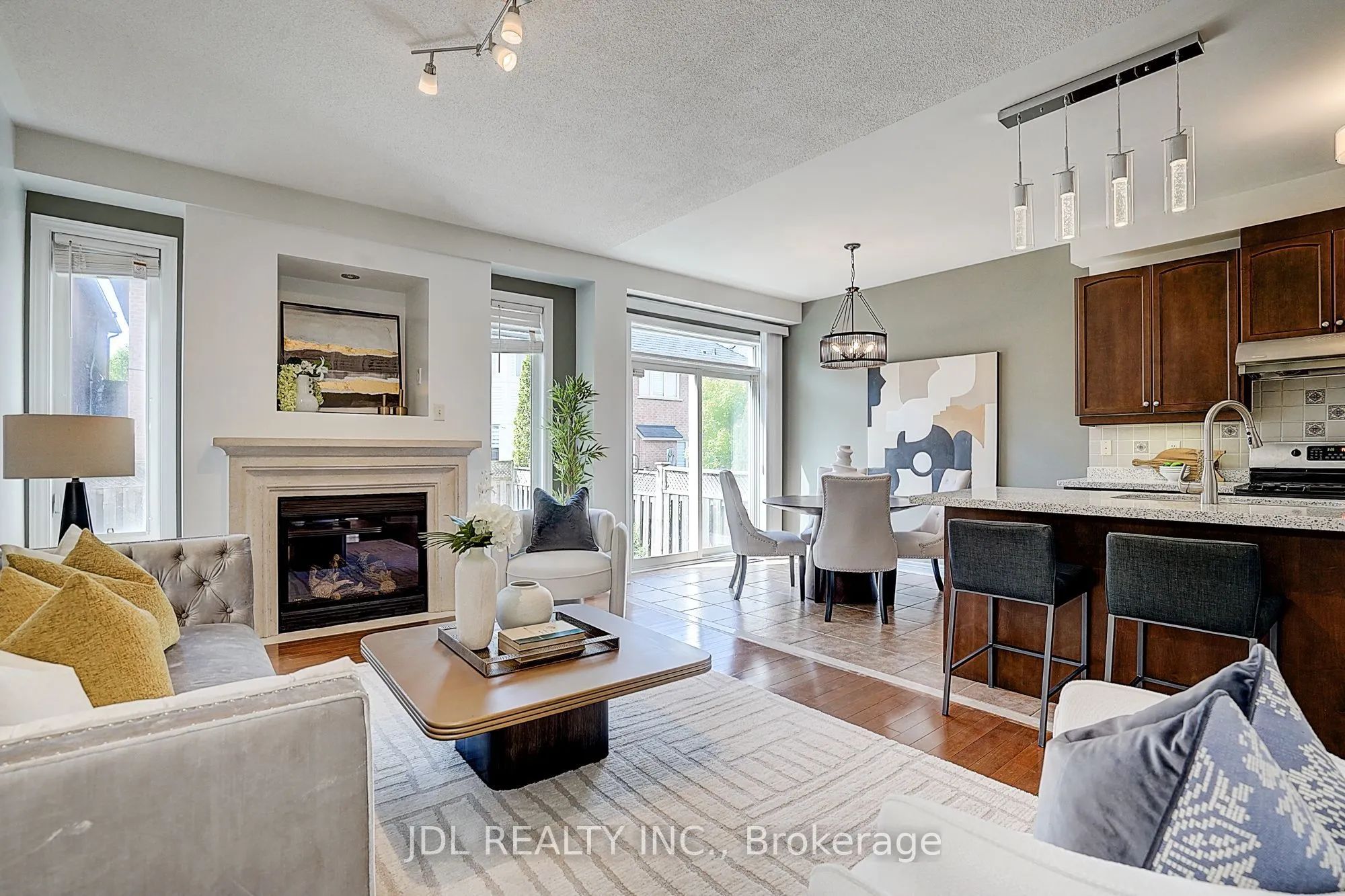 64 Pillar Rock Crescent