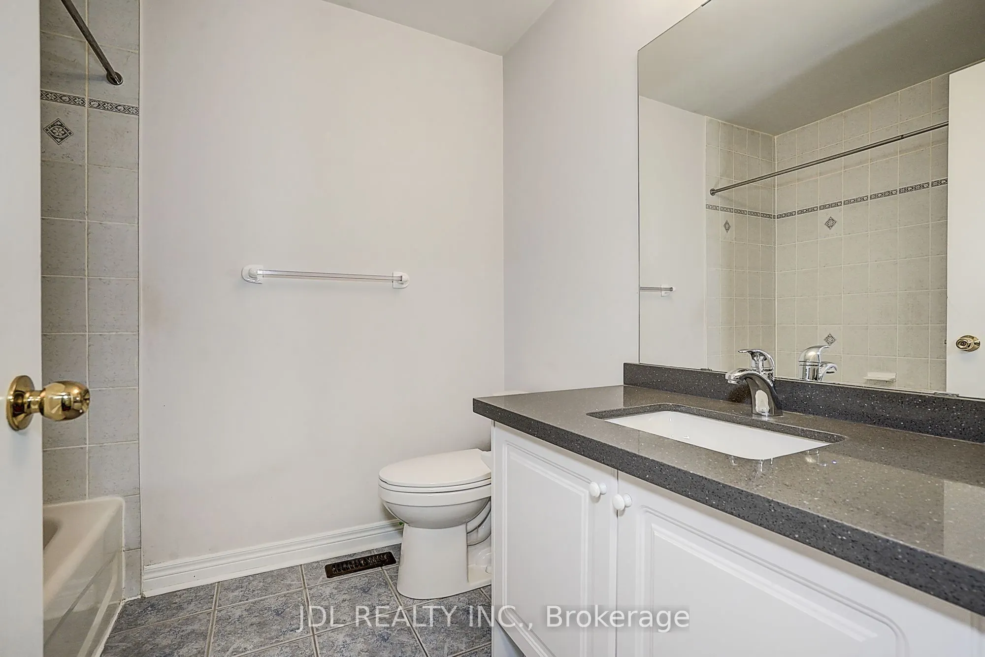 64 Pillar Rock Crescent