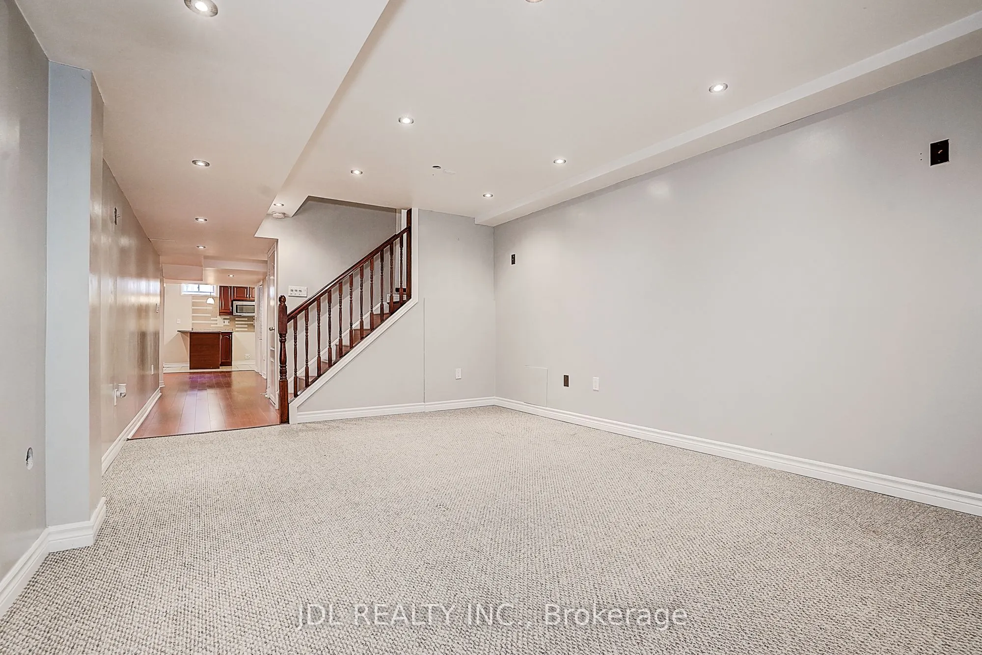 64 Pillar Rock Crescent