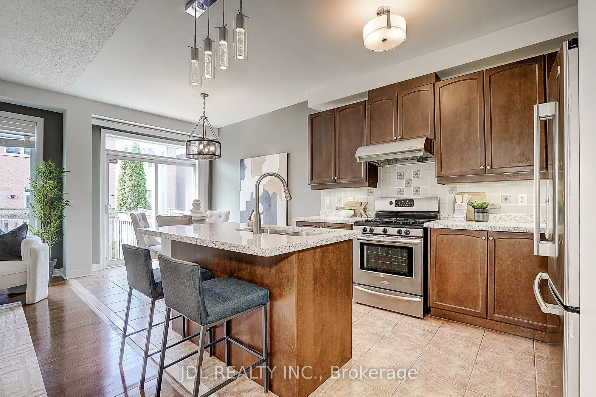 64 Pillar Rock Crescent