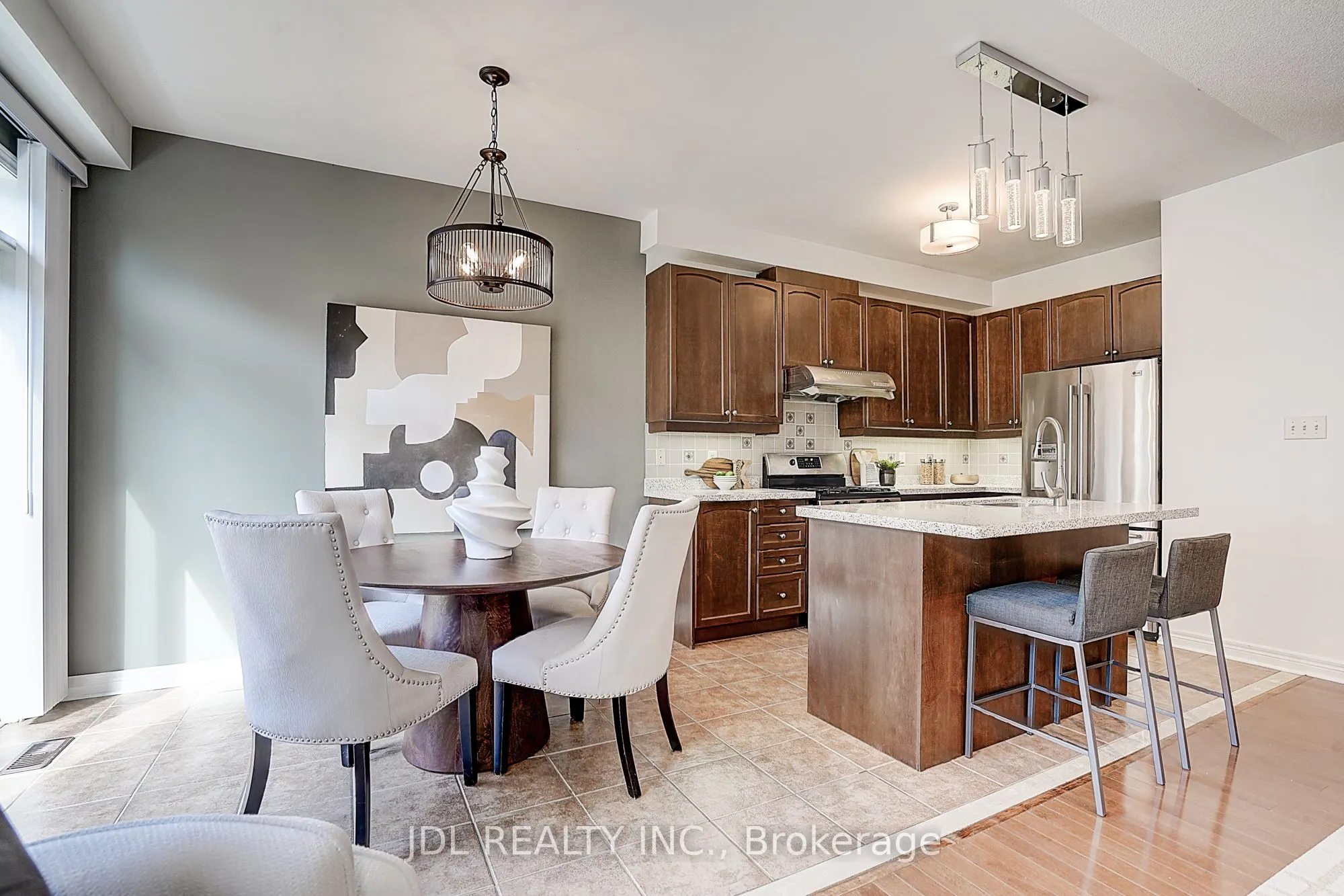 64 Pillar Rock Crescent