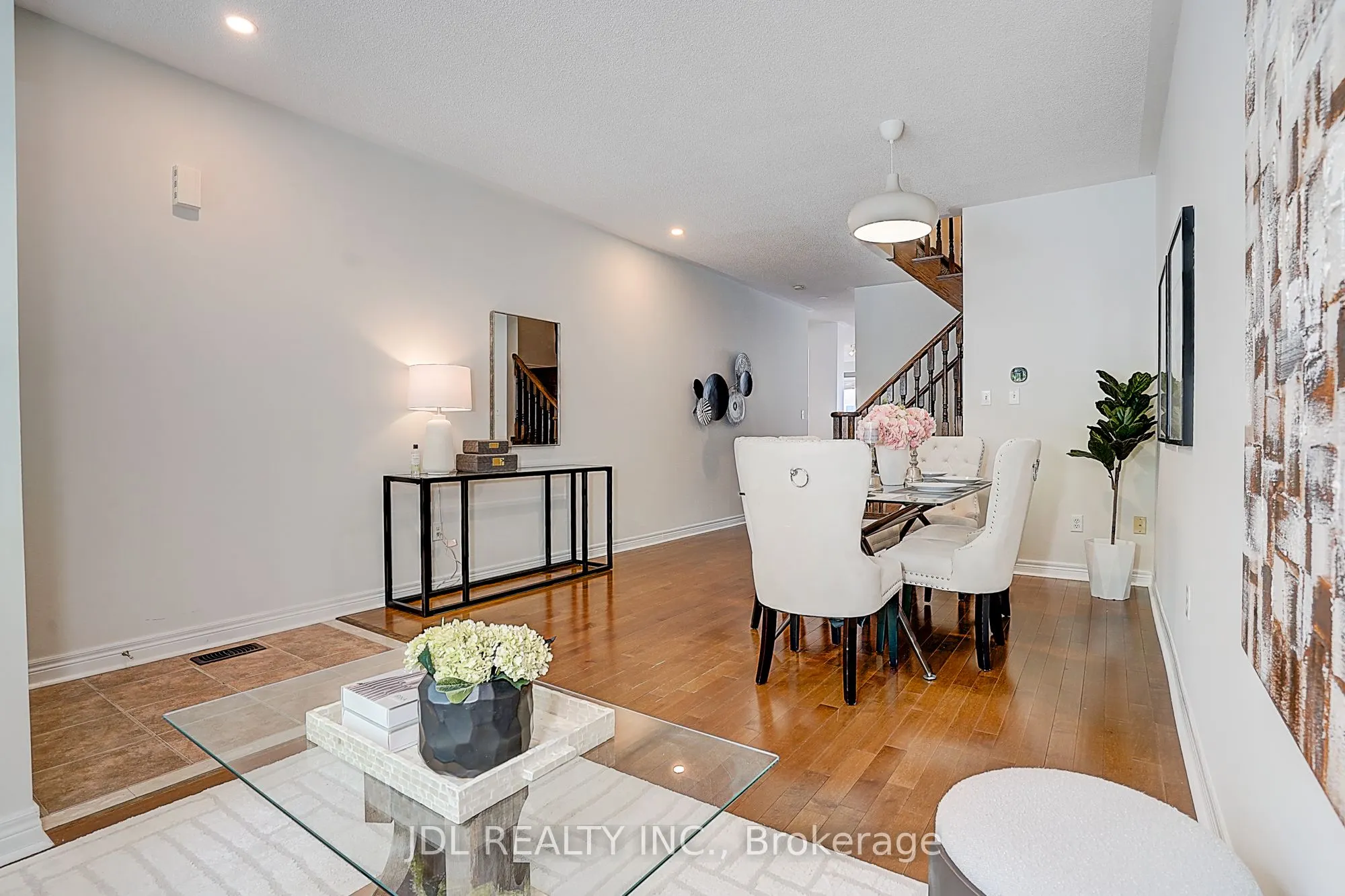 64 Pillar Rock Crescent