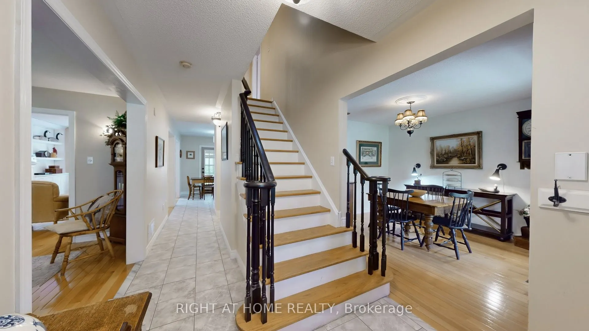 8956 Concession 4 Road