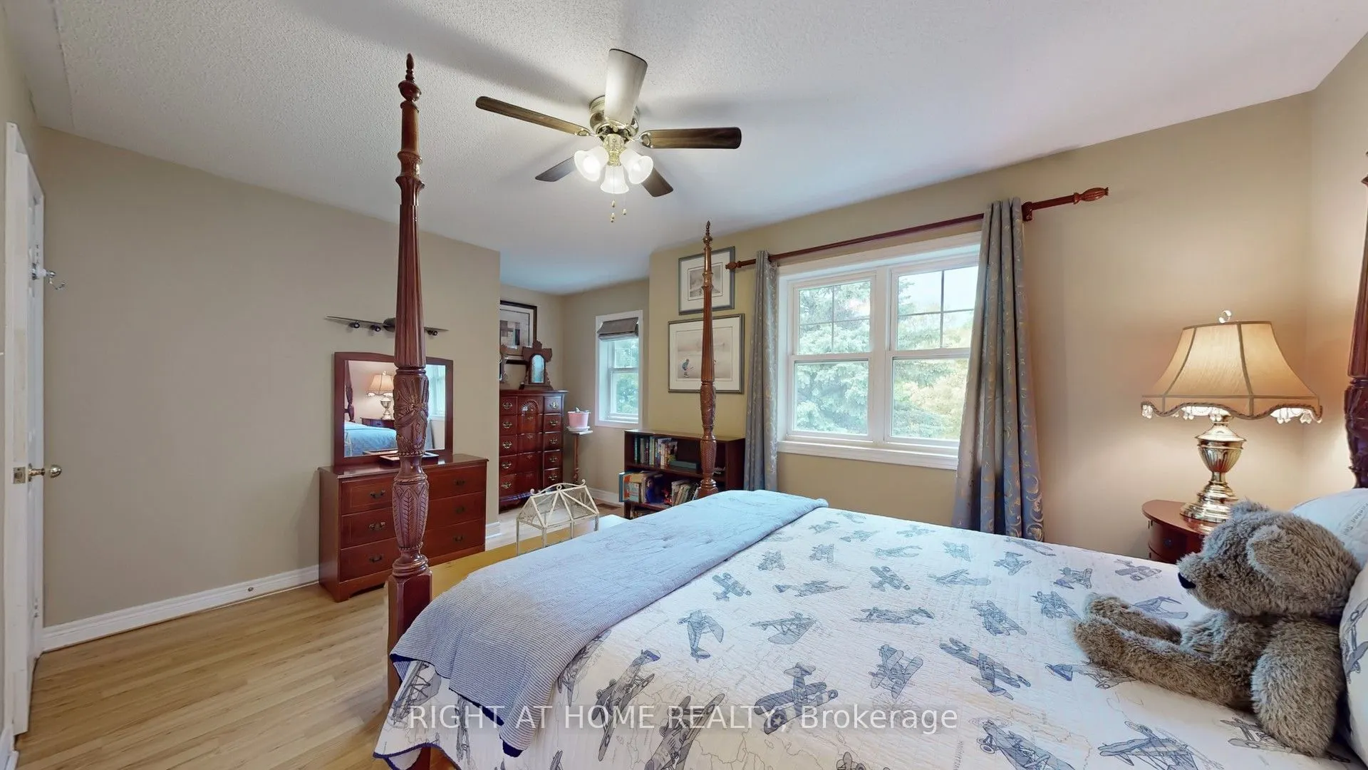 8956 Concession 4 Road