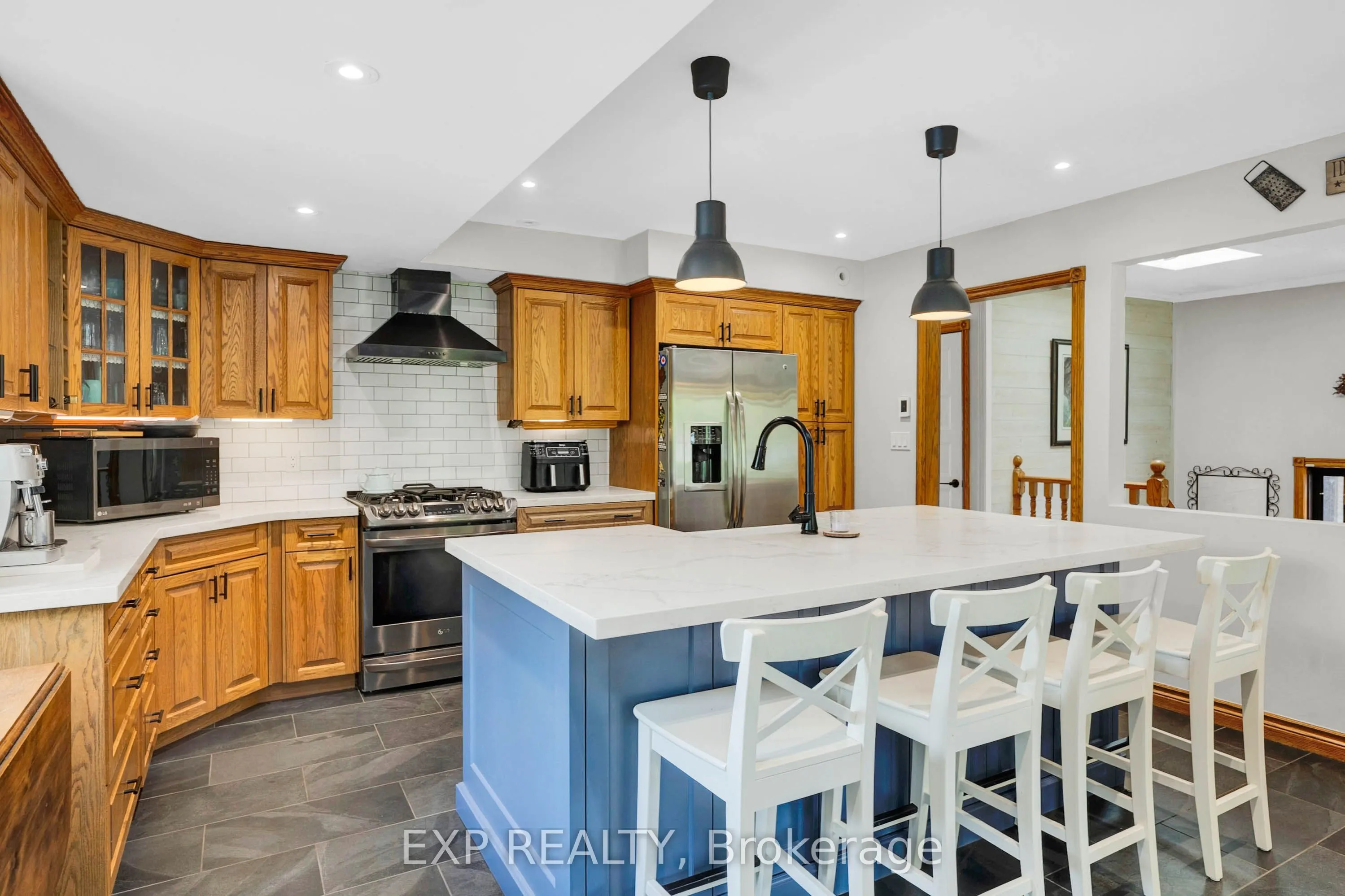 233 Sand Road
