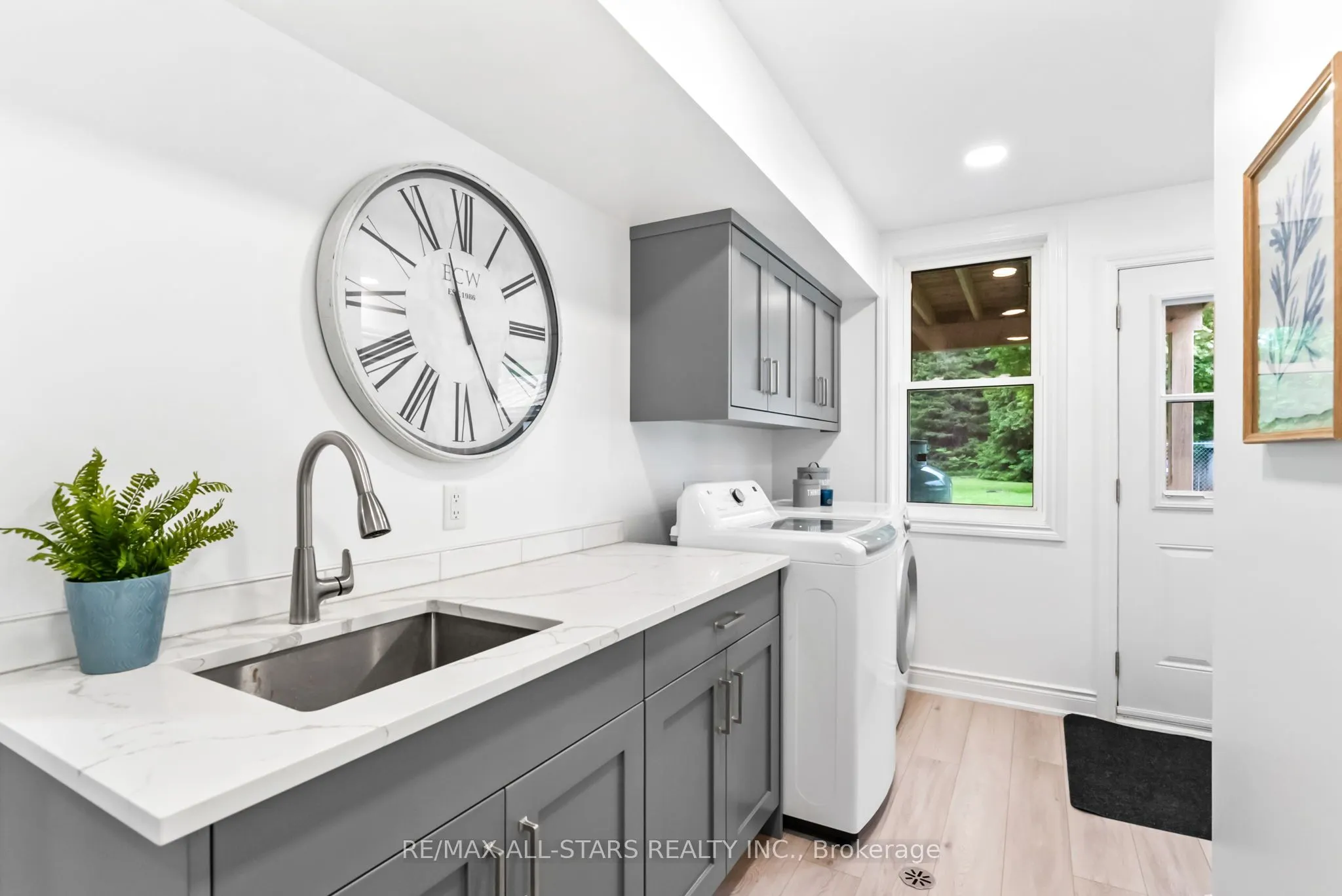 7820 Concession 5
