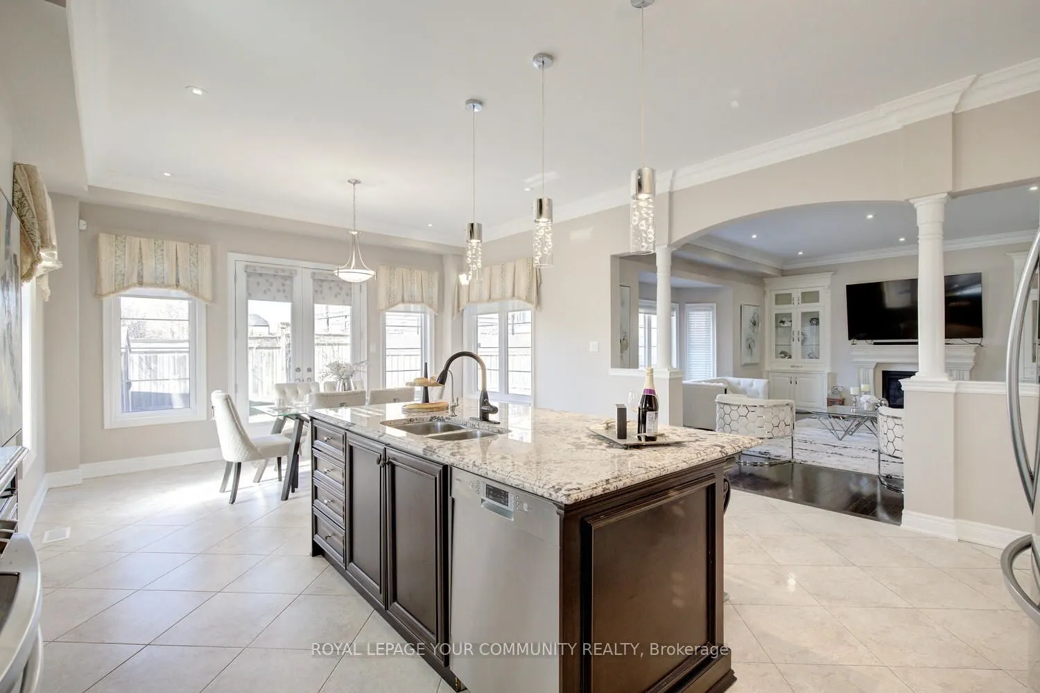 38 Alrob Court